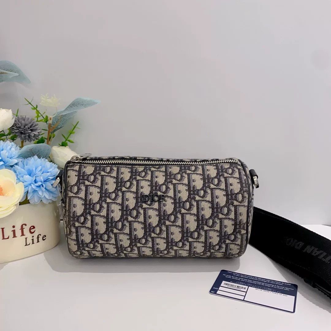 Dior Pre-loved Bag Very good condition Size ONE SIZE - 1 Thumbnail