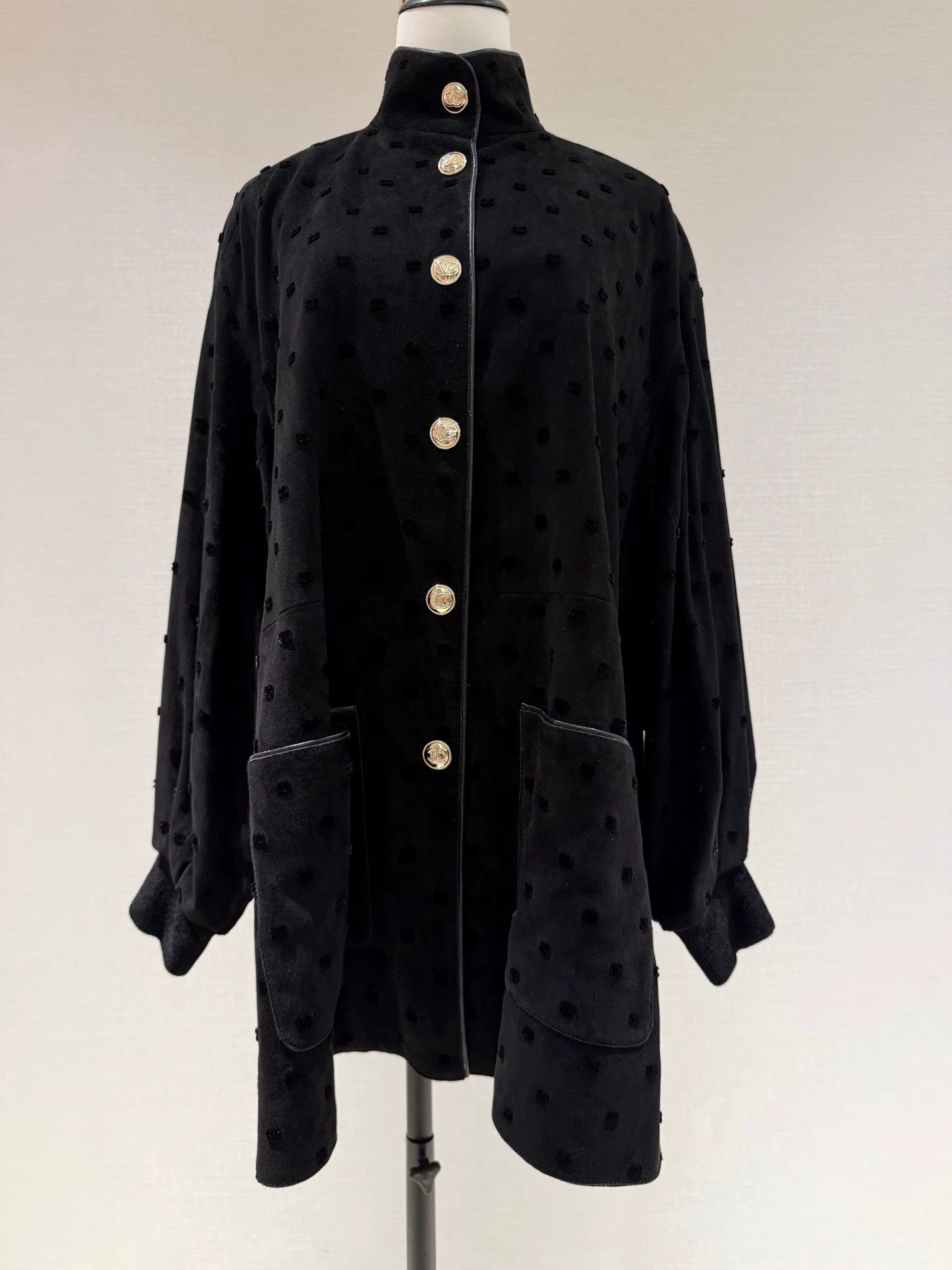 Chanel Chanel 20 Equestrian Suede Coat 36 Size US S / EU 44-46 / 1 - 1 Thumbnail