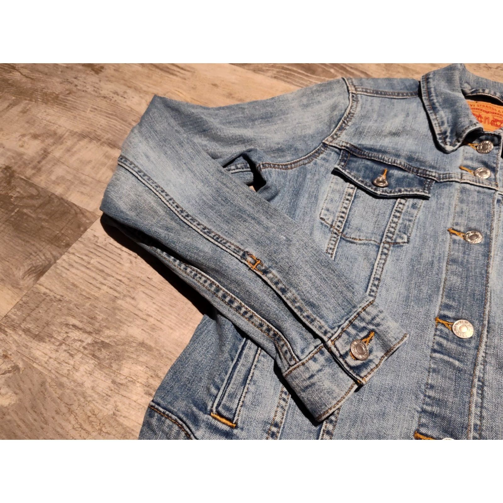 Levi's VINTAGE Levi's Denim Button Trucker Jacket (Jacket) Women L Stone 29945-0012 Mens/Womens? Size 36" / US 14 / IT 50 - 3 Thumbnail
