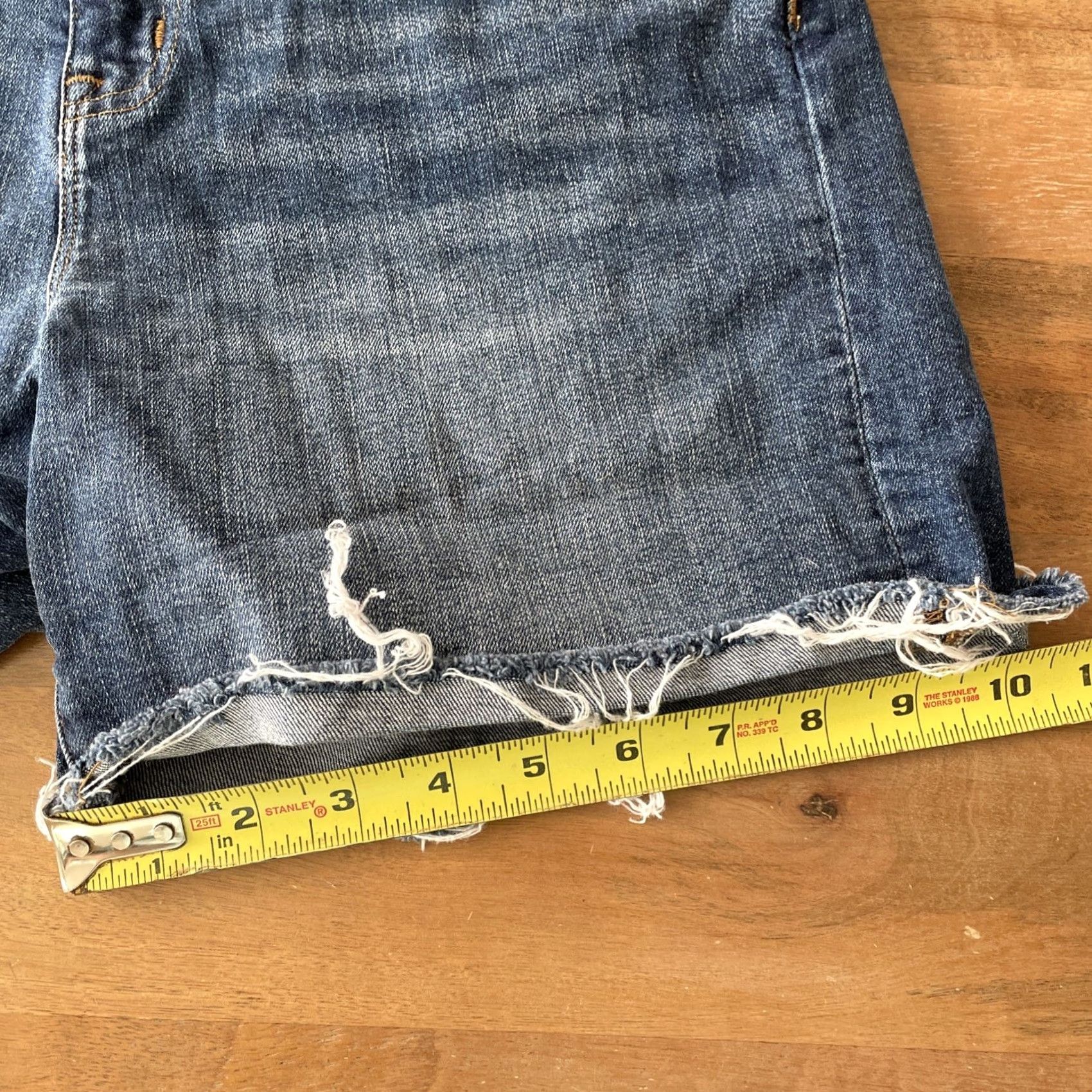J.Crew J.CREW Cut-Off Denim Shorts Women's Size 26 Waist 28 High Rise Blue 5-Pocket Vintage No Regular Rise Casual Summer Size 26" / US 2 / IT 38 - 6 Thumbnail