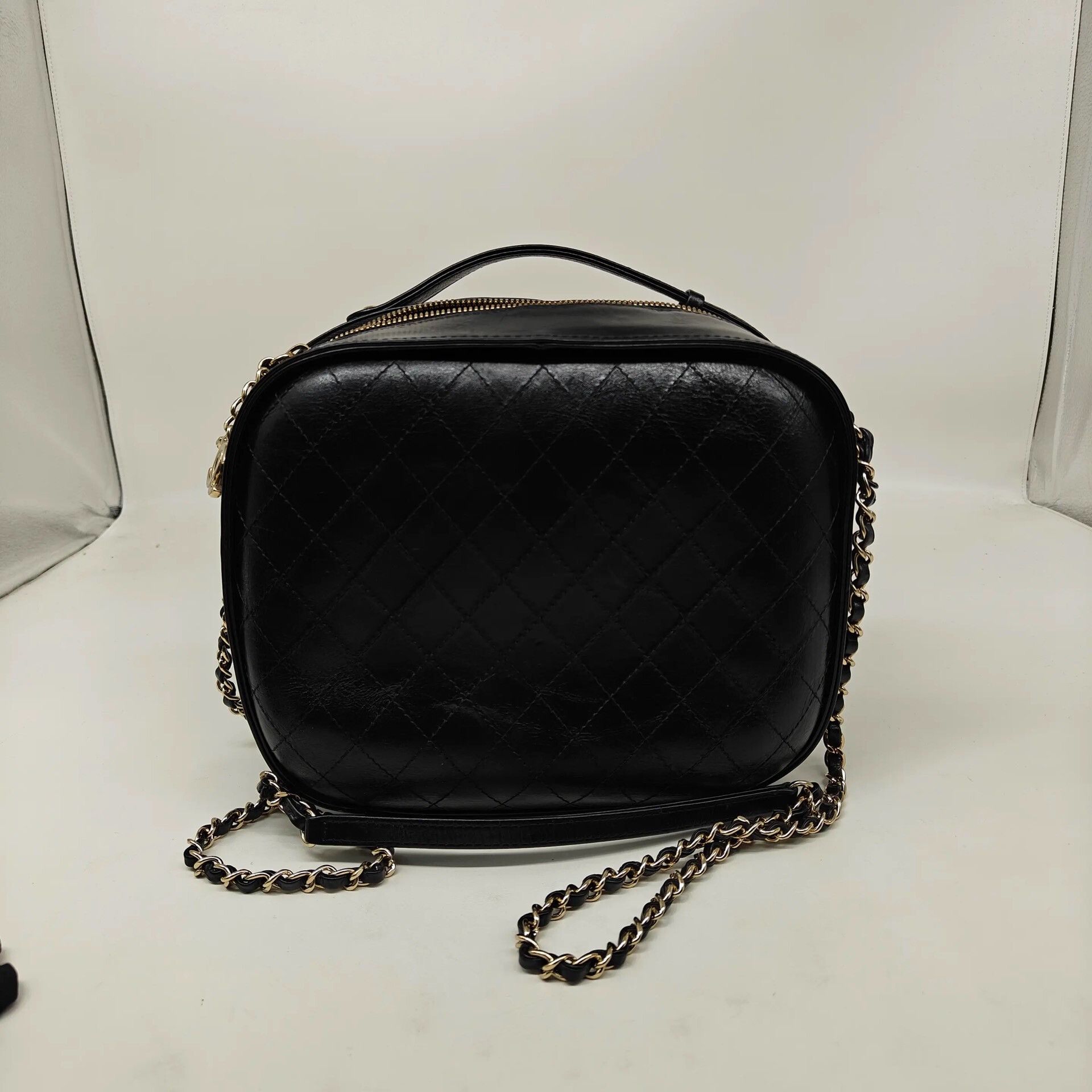 Chanel Pre-loved Bag Very good condition Size ONE SIZE - 1 Thumbnail