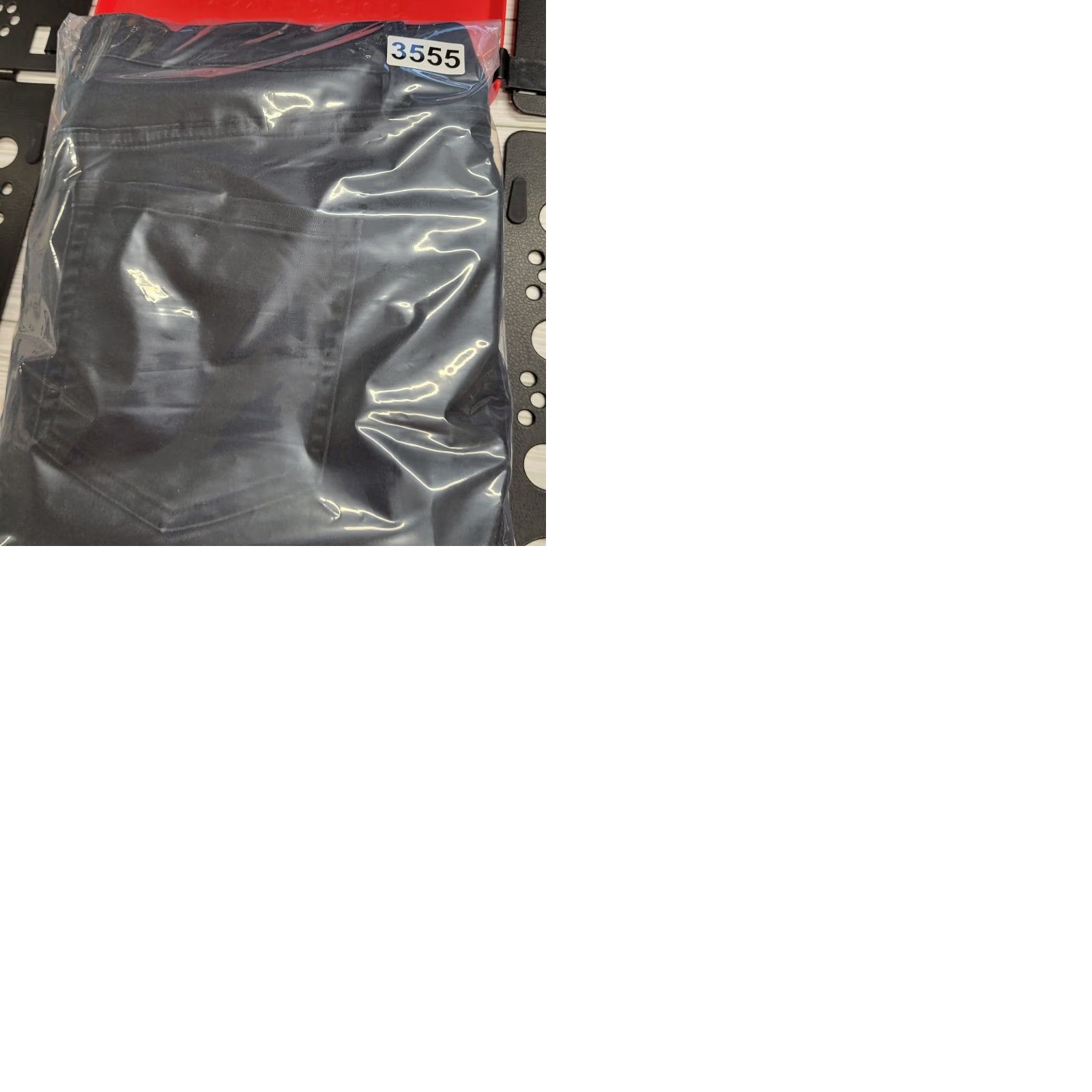 Liz Claiborne Liz Claiborne Jeans Women Size 10 Mid Rise Black Slim Stretch College Preppy Slim Jeans Womens Mid Rise Black Stretch Size 32" / US 10 / IT 46 - 9 Thumbnail