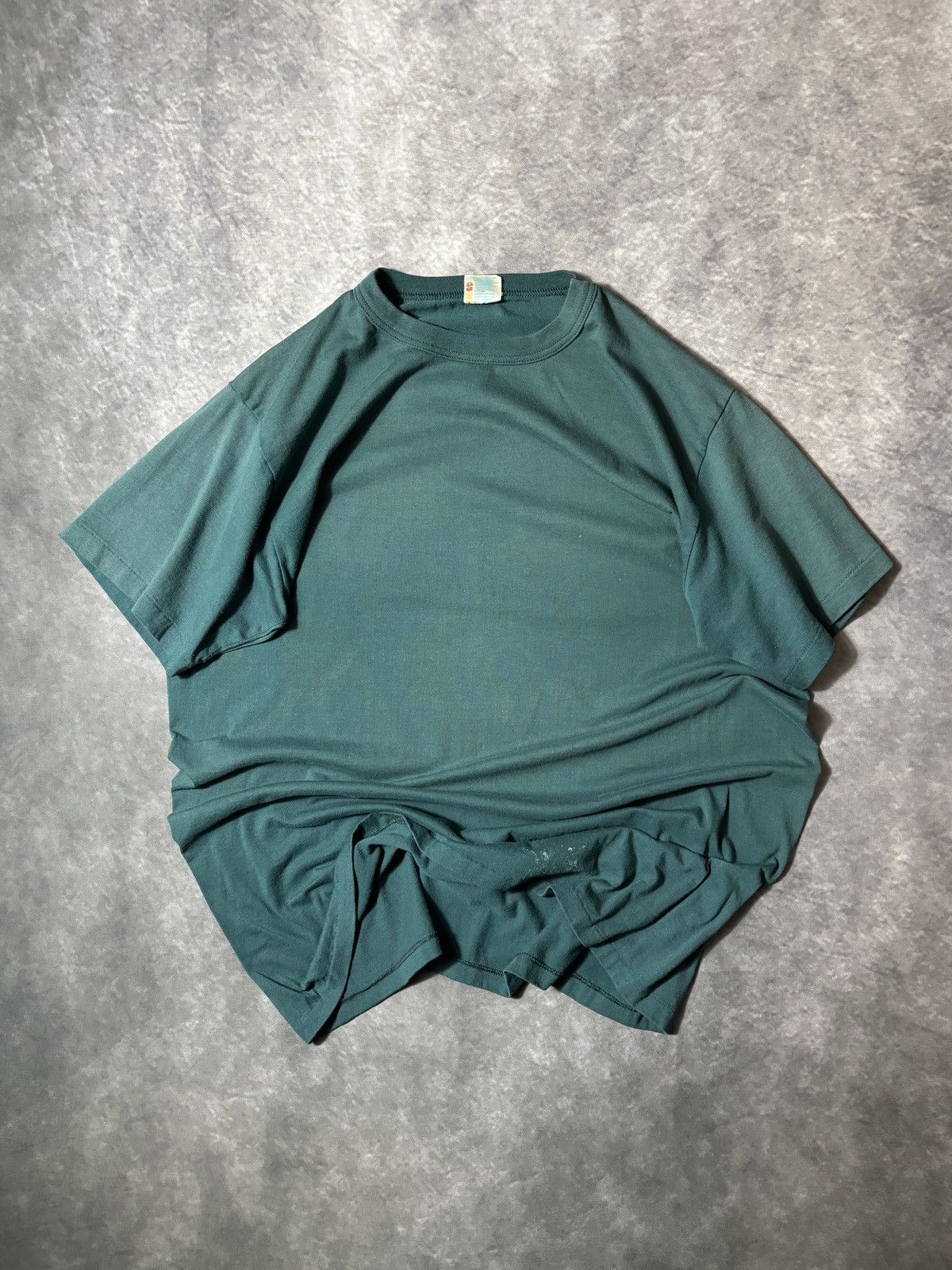 Vintage 80s Vintage Blank Tee Sun Faded Bleach Thrashed 90s Forrest Size US XL / EU 56 / 4 - 3 Thumbnail