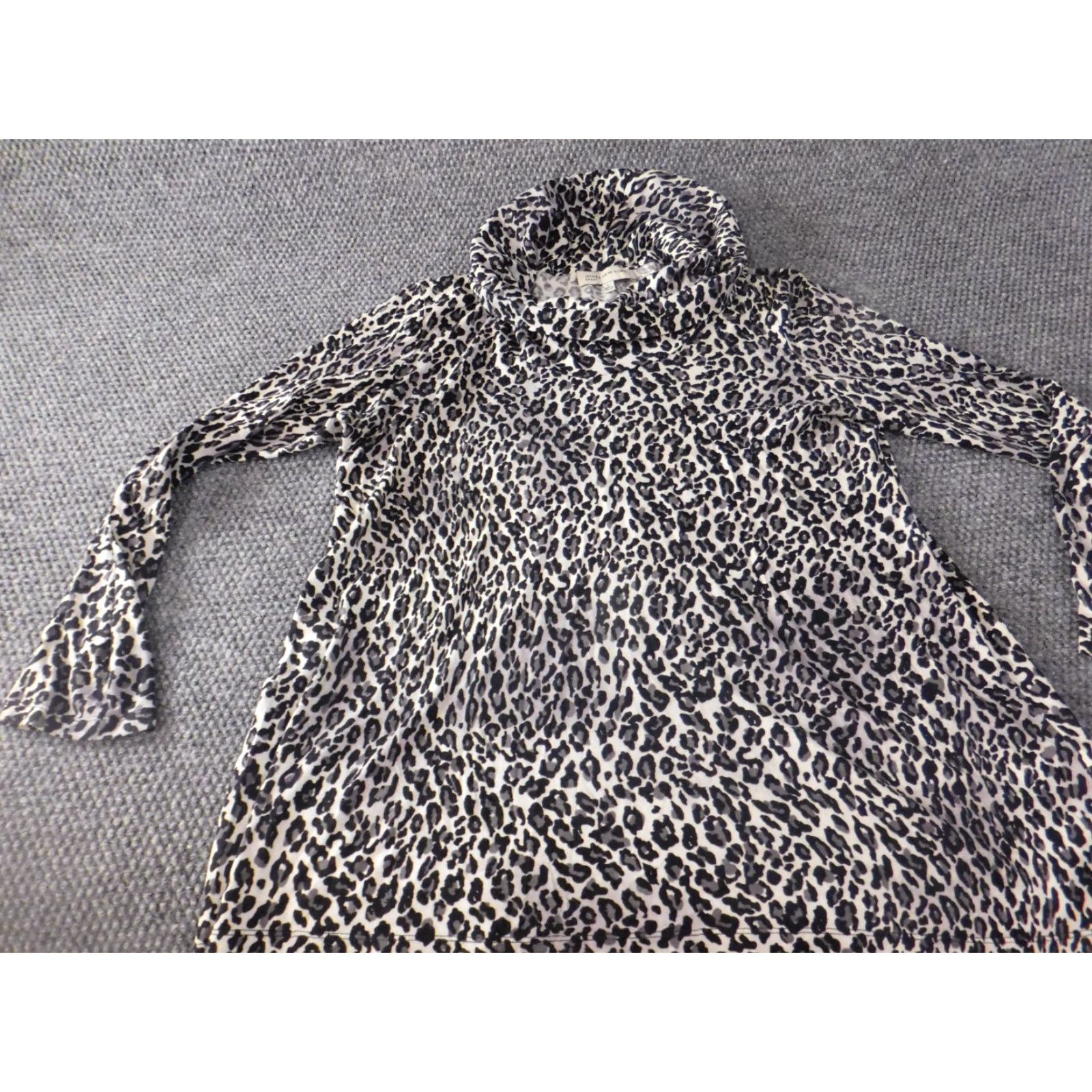 Jones New York Jones New York Blouse Shirt Womens L Gray Animal Print Turtleneck Pullover Stretch Casual Top Size L / US 10 / IT 46 - 4 Thumbnail