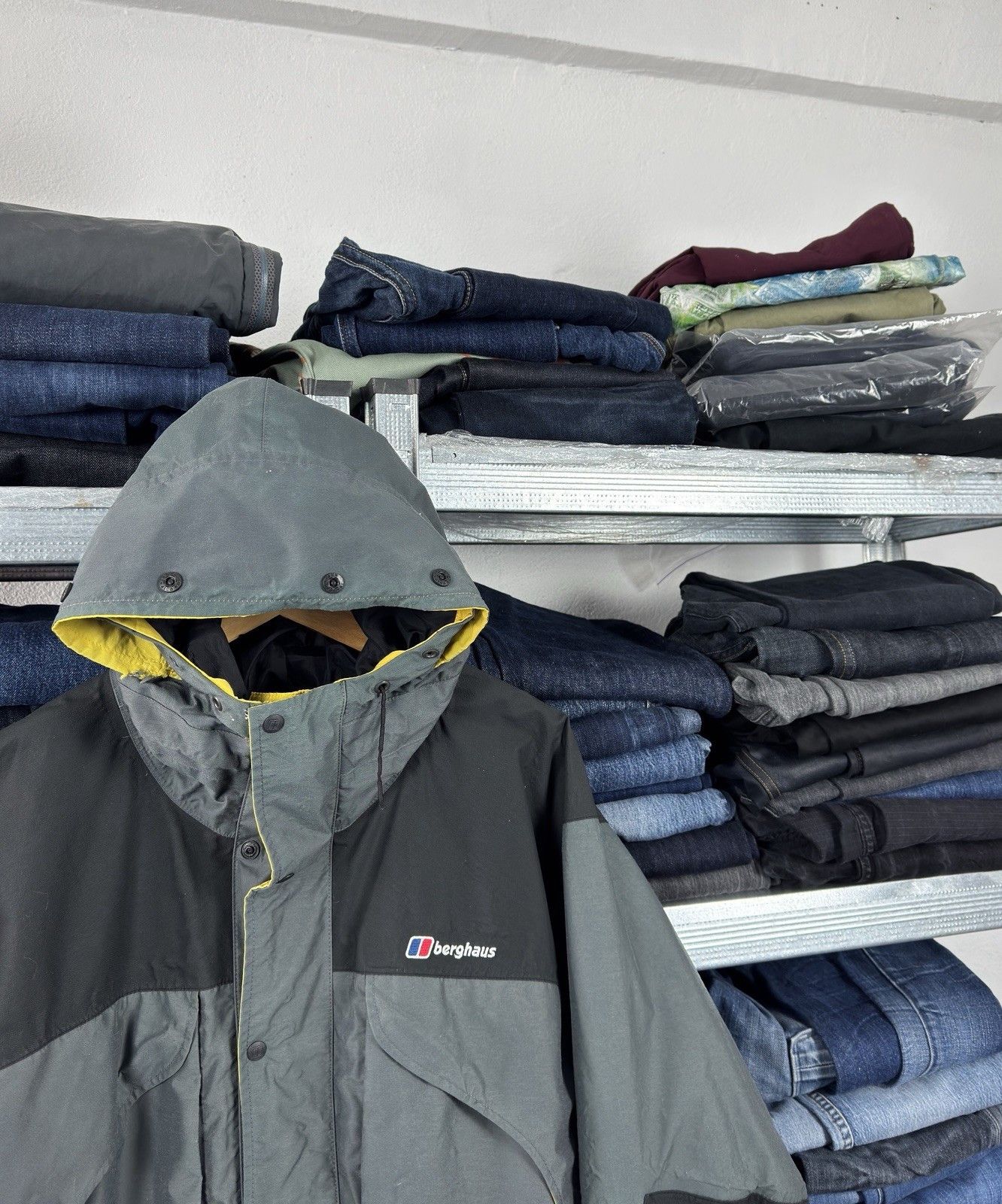 Berghaus Berghaus Vintage Mera Peak Outdoor Jacket Size US L / EU 52-54 / 3 - 3 Thumbnail