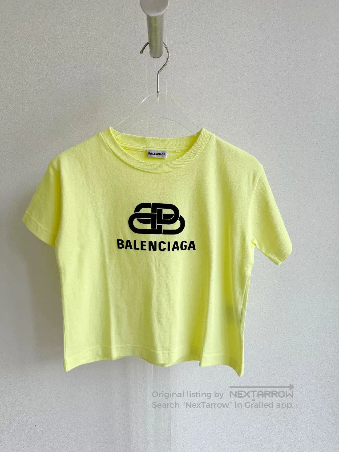 Balenciaga Balenciaga Lock Yellow Short-Sleeve M. Size M / US 6-8 / IT 42-44 - 3 Thumbnail