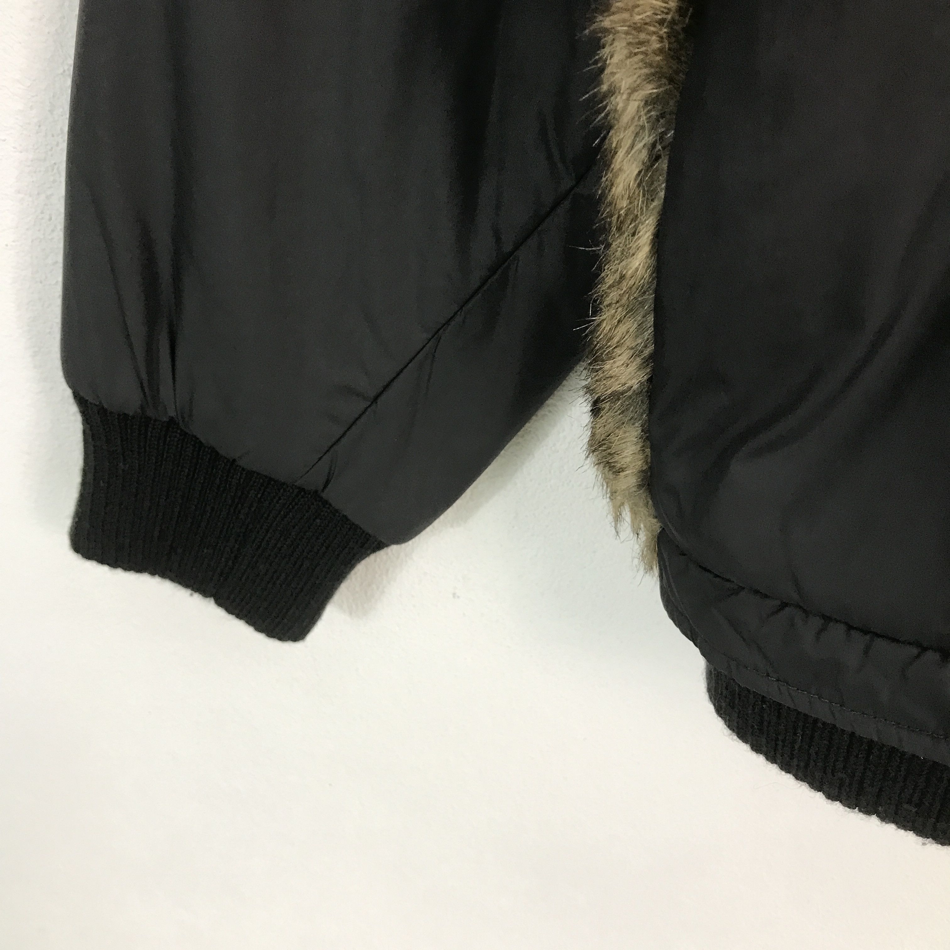 Diesel Vintage Diesel Fur Design jacket Winter style Size US XS / EU 42 / 0 - 7 Thumbnail