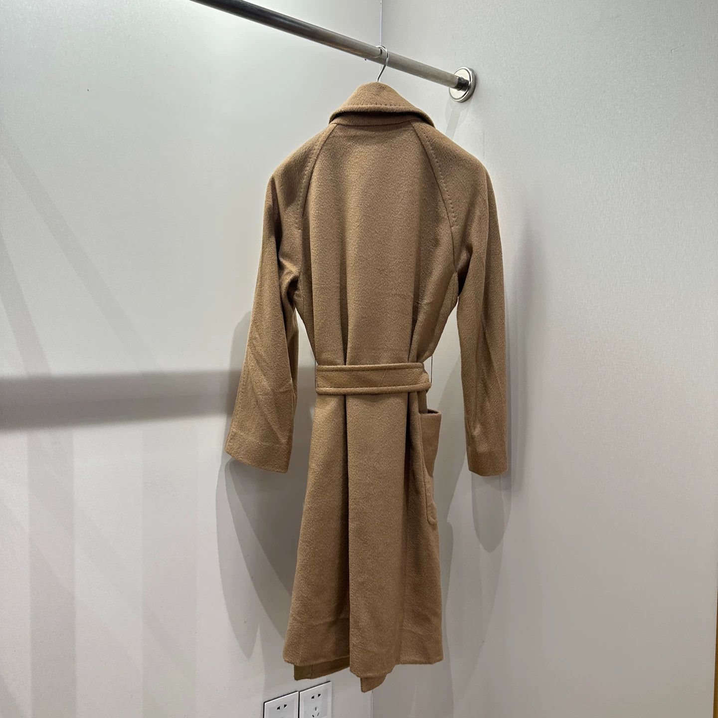Max Mara Maxmara feb467 camel hair belted coat Size M / US 6-8 / IT 42-44 - 2 Thumbnail