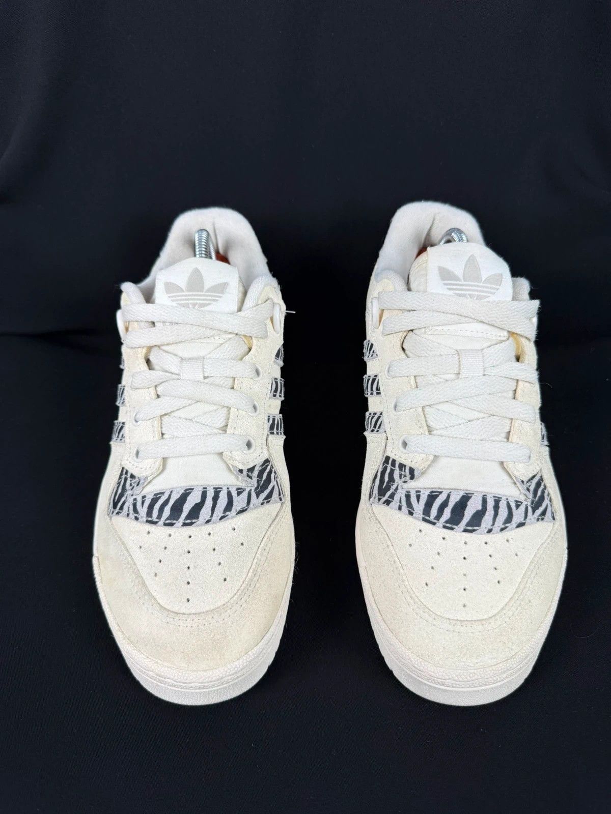 Adidas Adidas Rivary Low Zebra Trainers size 38.5 Size US 7 / IT 37 - 2 Thumbnail