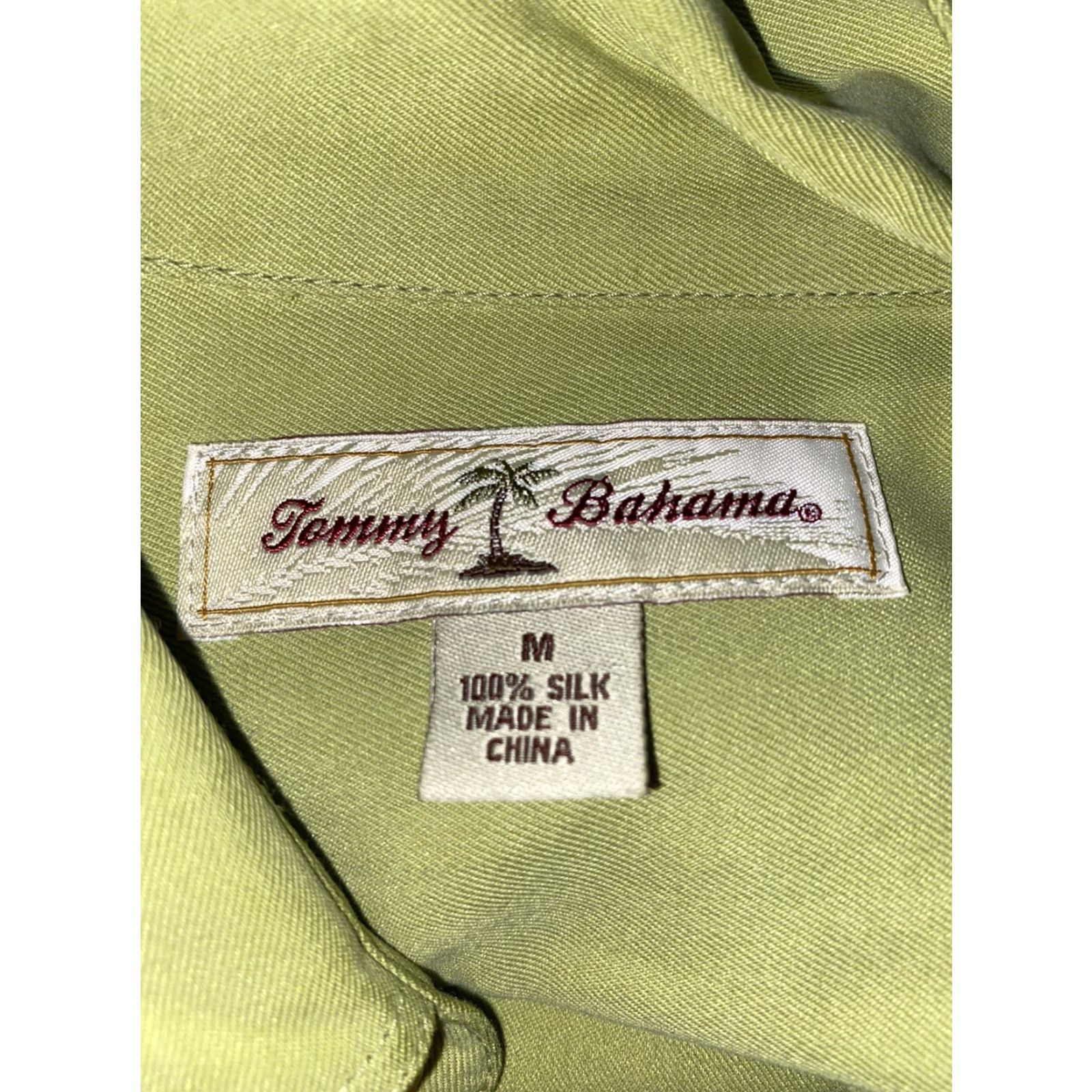 Tommy Bahama Tommy Bahama Shirt Mens Button-Up Hawaiian Green M Button-Down Long Sleeve Sz M Size US M / EU 48-50 / 2 - 4 Thumbnail