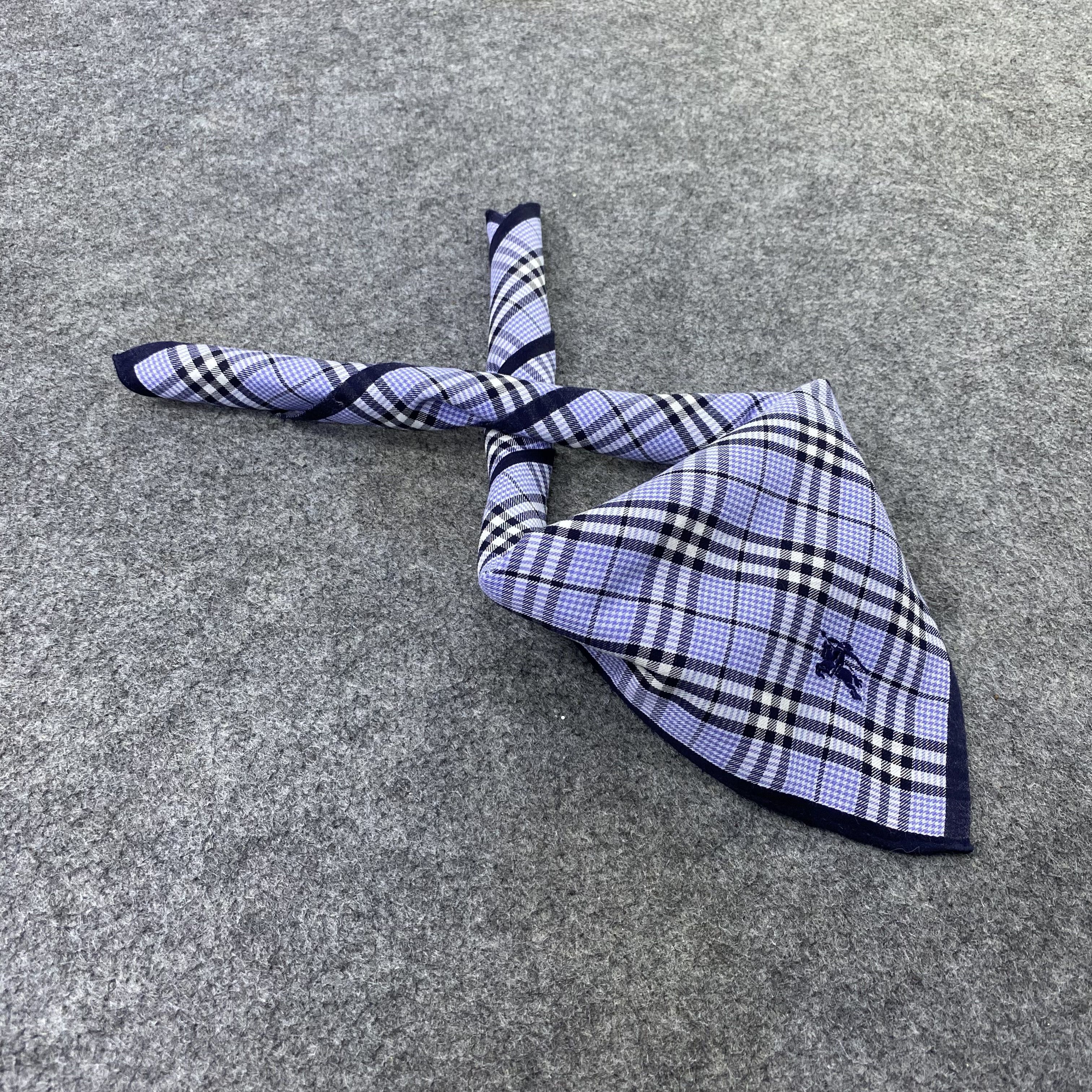 Burberry Burberry Handkerchief / Bandana / NeckerchiefB2097 Size ONE SIZE - 1 Thumbnail