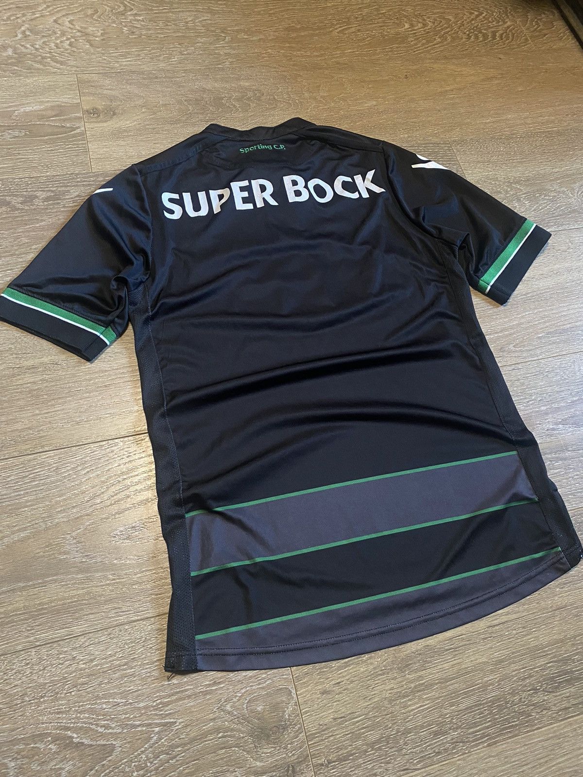 Macron Vintage SPORTING LISSABON 15/16 AWAY SHIRT FOOTBALL SOCCER Size US S / EU 44-46 / 1 - 12 Thumbnail