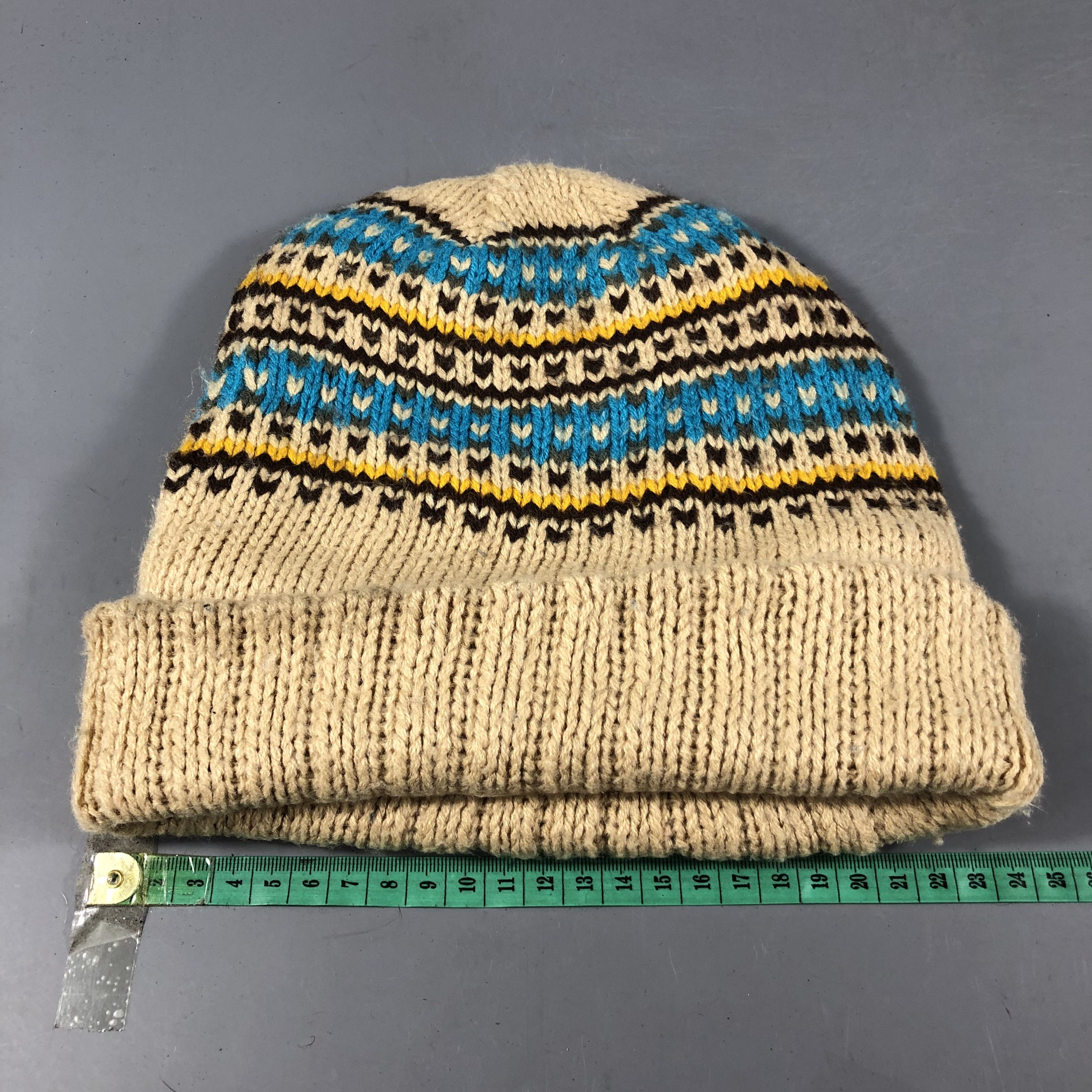 Vintage Hush Hush Stripe Beanie Snowcap Snow Hat B994 Size ONE SIZE - 3 Thumbnail