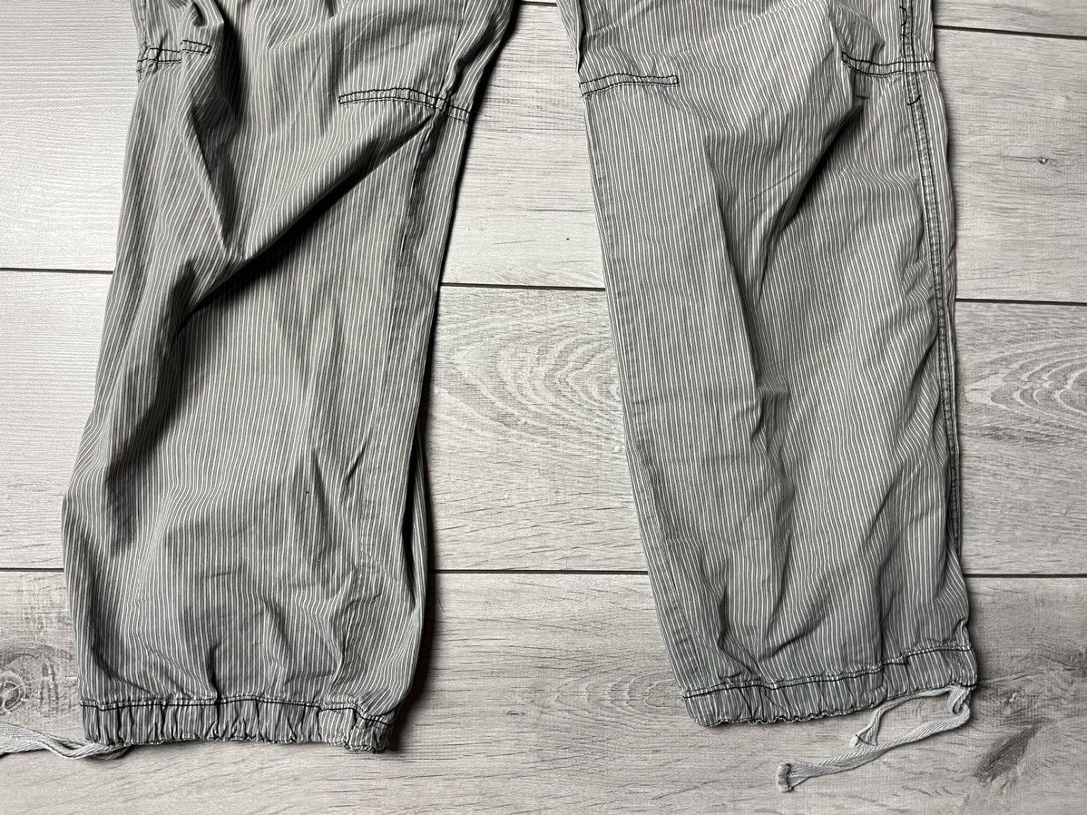 Quiksilver Quiksilver cargo pants vintage size 34 multi pocket Size US 34 / EU 50 - 2 Thumbnail