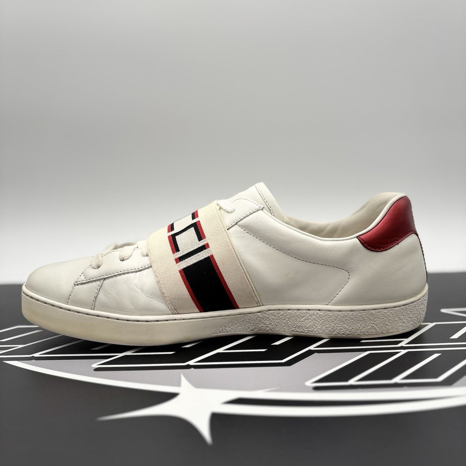 Gucci (11.5 US) - Gucci Ace Gucci Stripe ‘ White, Red ‘ Size US 11.5 / EU 44-45 - 4 Thumbnail