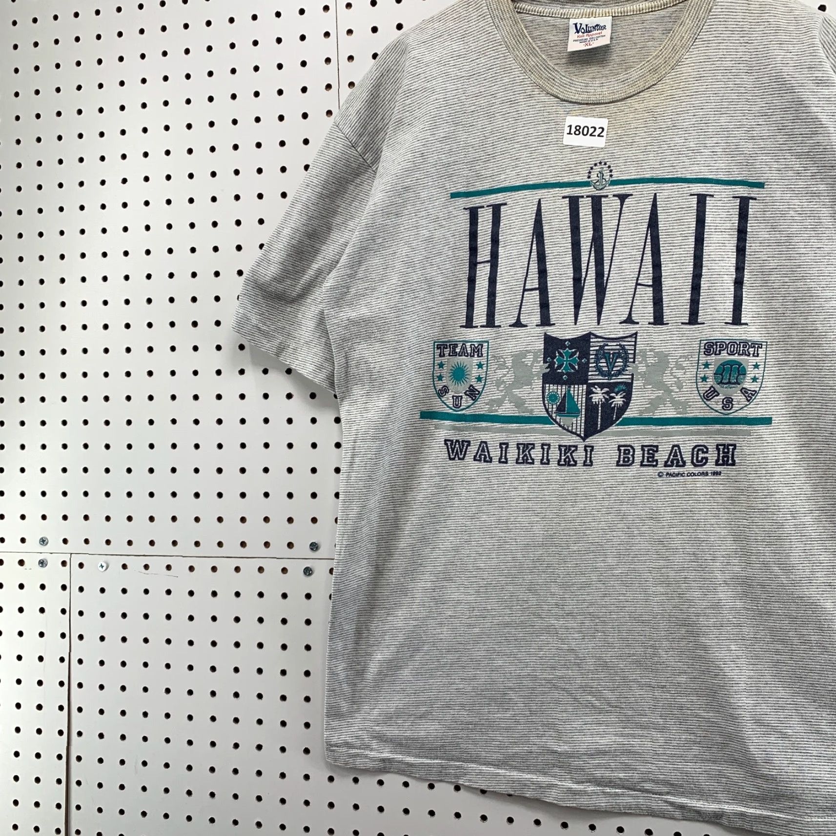Vintage Vintage Hawaii Single Stitch Shirt Gray Mini Striped Waikiki Beach XL 23X30 USA Size US XL / EU 56 / 4 - 3 Thumbnail