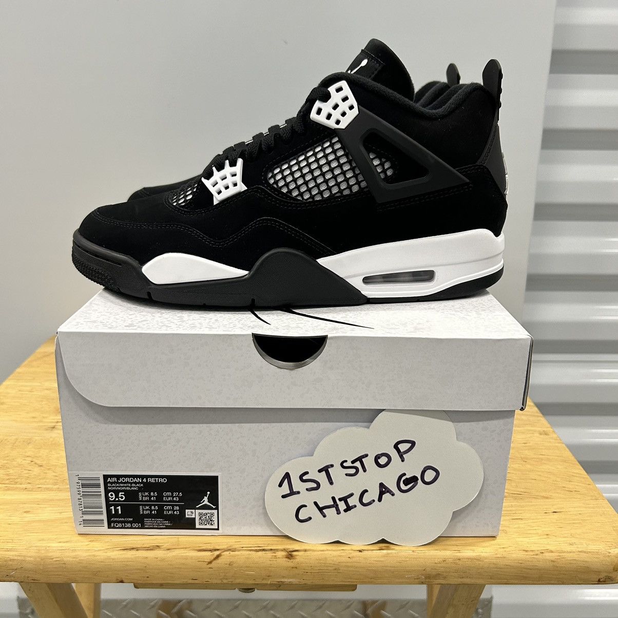 Jordan Brand × Nike Air Jordan 4 Retro White Thunder Mens Size 9.5 Authentic NEW Size US 9.5 / EU 42-43 - 6 Thumbnail