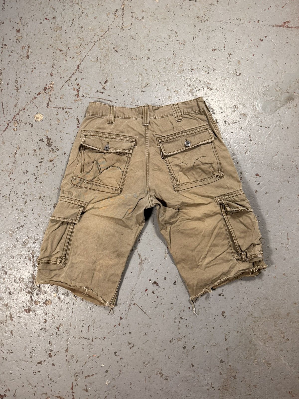 Levi's Vintage Sun Faded Levi’s Cargo Shorts Distressed Size US 32 / EU 48 - 5 Thumbnail