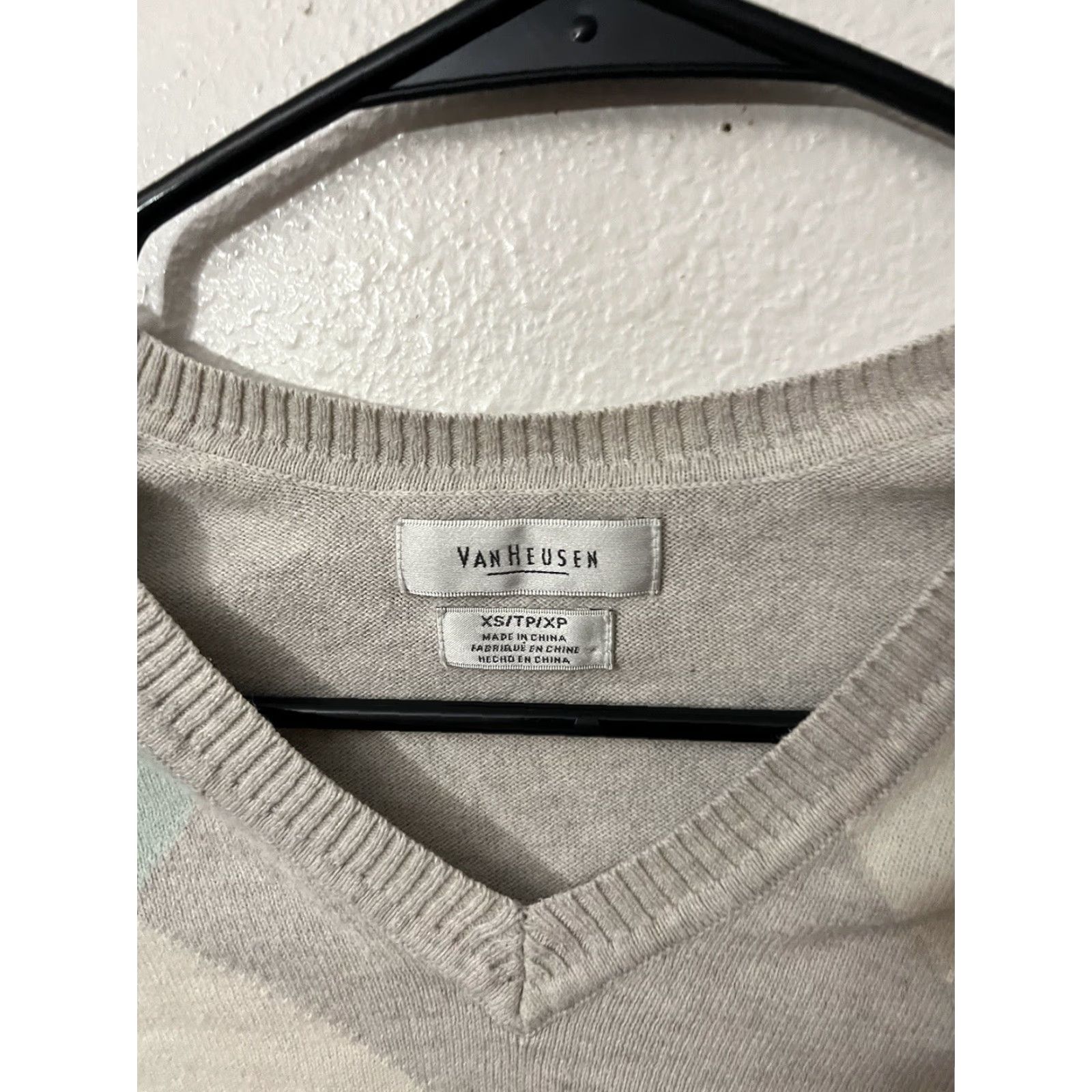 Van Heusen Van Heusen Women's Sweater Adult XS Gray Multicolor V-Neck Argyle Long Sleeve Pullover Womens Size XS / US 0-2 / IT 36-38 - 2 Thumbnail