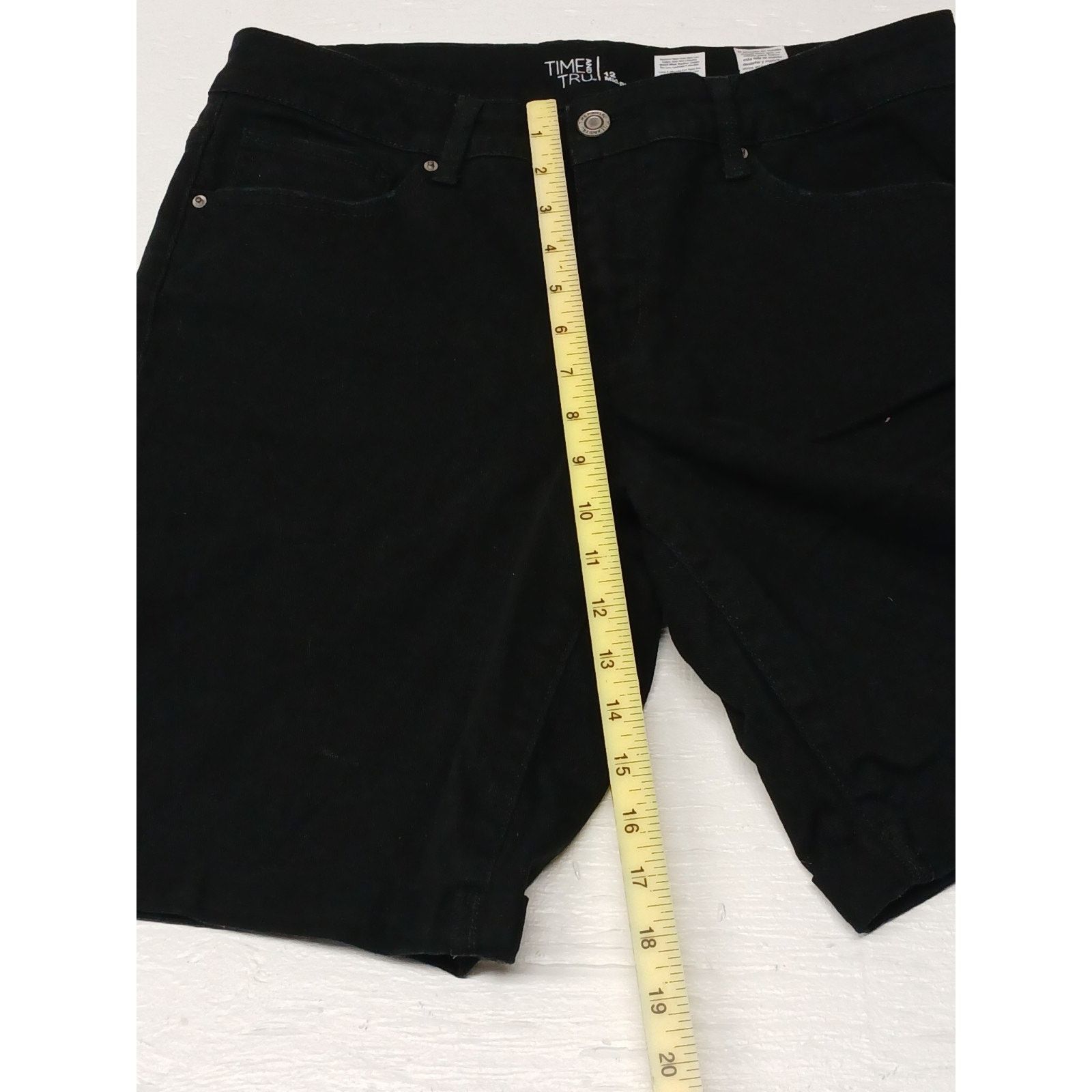 Other Time & Tru (12) Mid -Rise Black Khaki Womens Casual Shorts Size 34" / US 12 / IT 48 - 2 Thumbnail