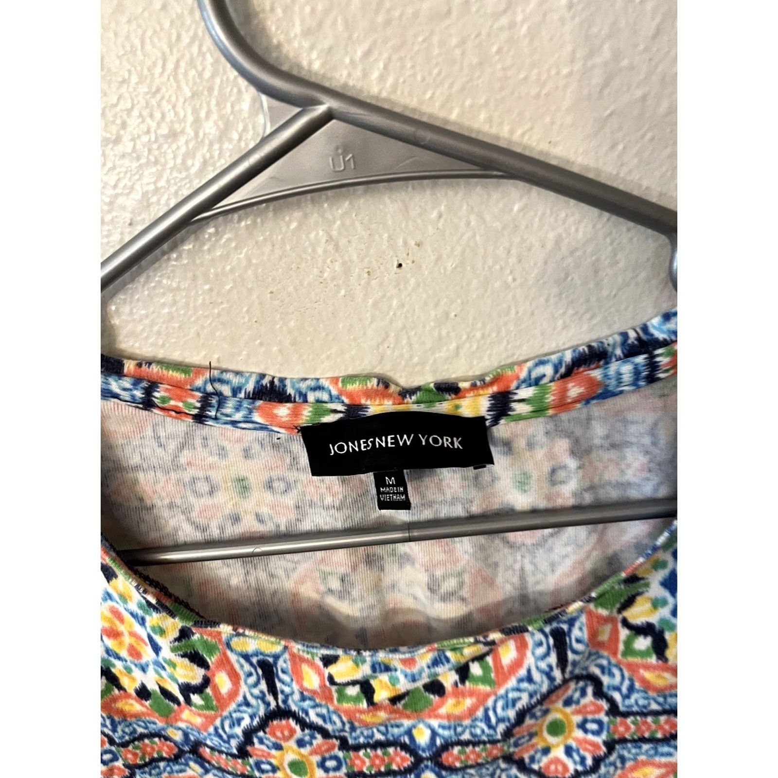 Jones New York Jones New York top Medium geometric print short sleeve womens size Size M / US 6-8 / IT 42-44 - 2 Thumbnail