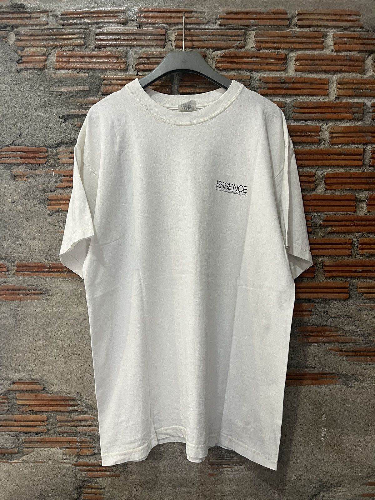 Arts & Science Vintage ESSENCE Communications INC promo 90’s Tshirt Size US XL / EU 56 / 4 - 2 Thumbnail