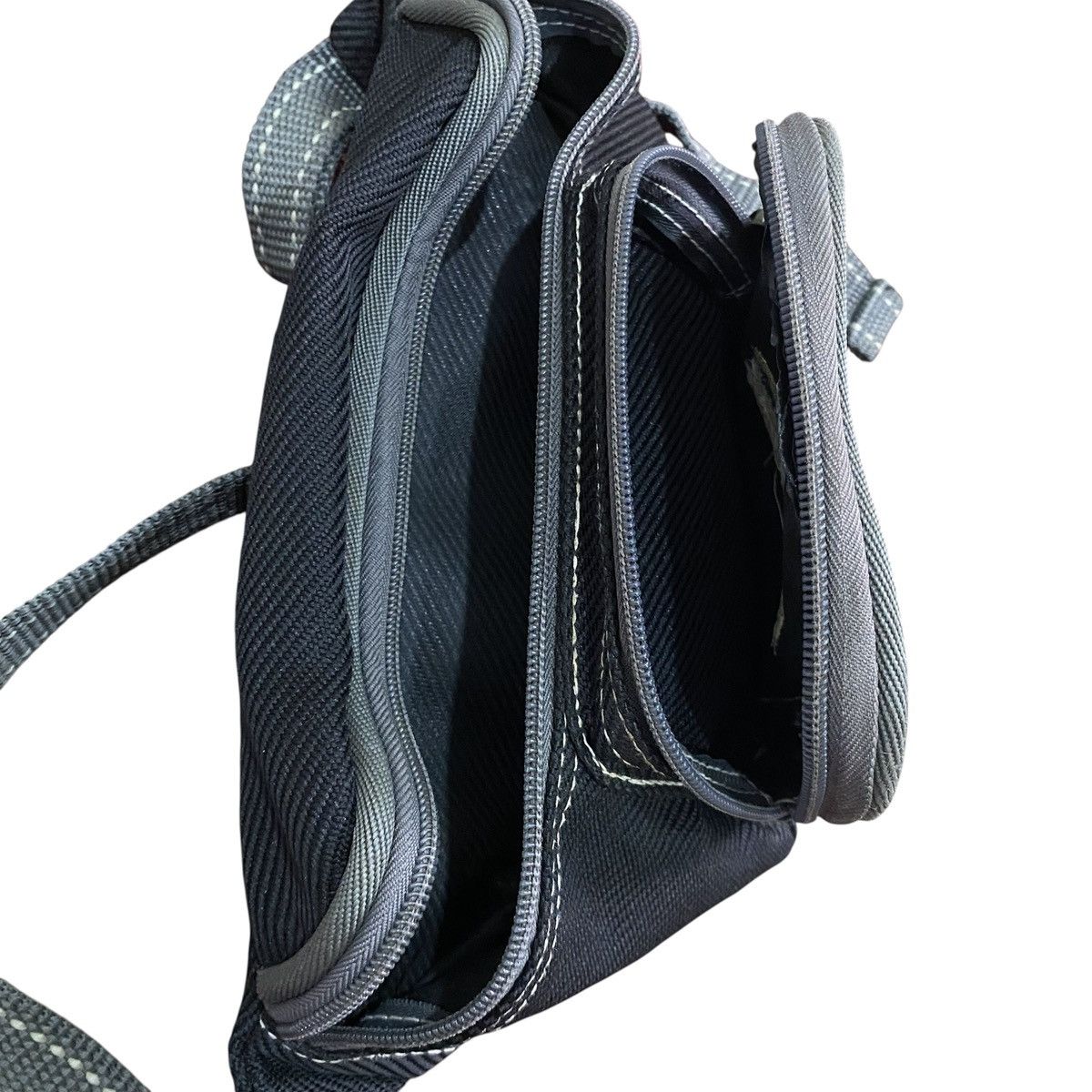 Billabong Vintage Billabong Waist Bag Embroider Logo Retro Surf Style Size ONE SIZE - 2 Thumbnail
