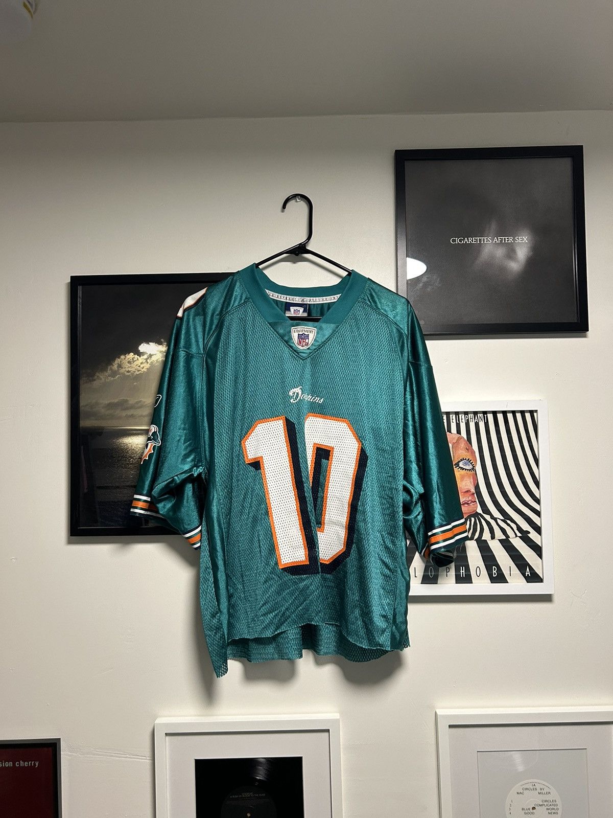NFL 2008 Cropped Chad Pennington Dolphins Jersey - XL Size US XL / EU 56 / 4 - 1 Thumbnail
