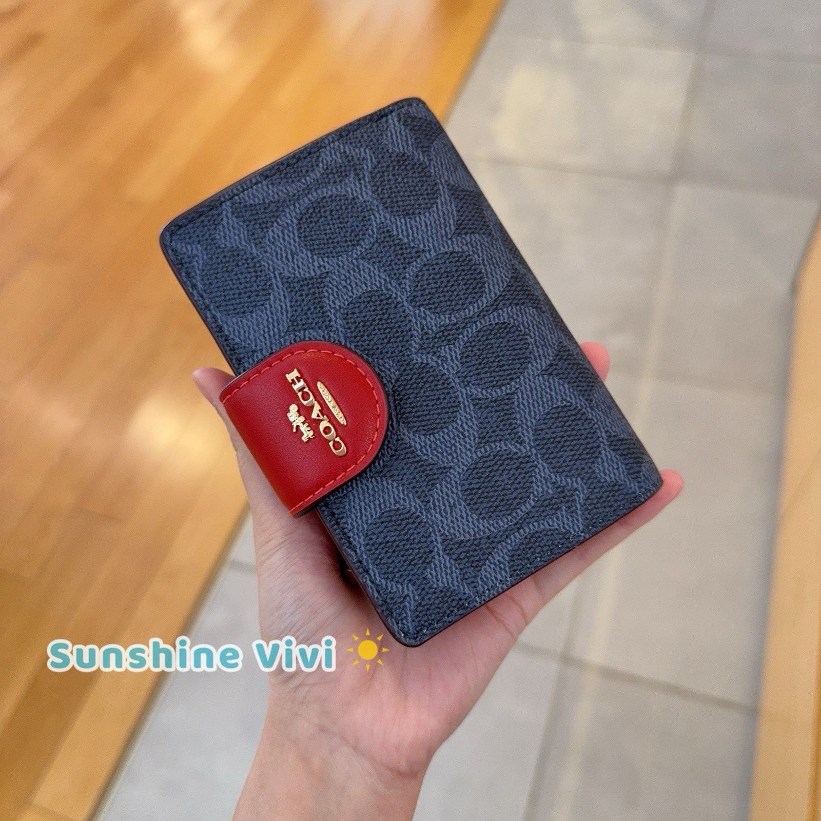 Coach NWT Coach Medium Corner Zip Wallet CW786 Denim/Bold Red Size ONE SIZE - 1 Thumbnail