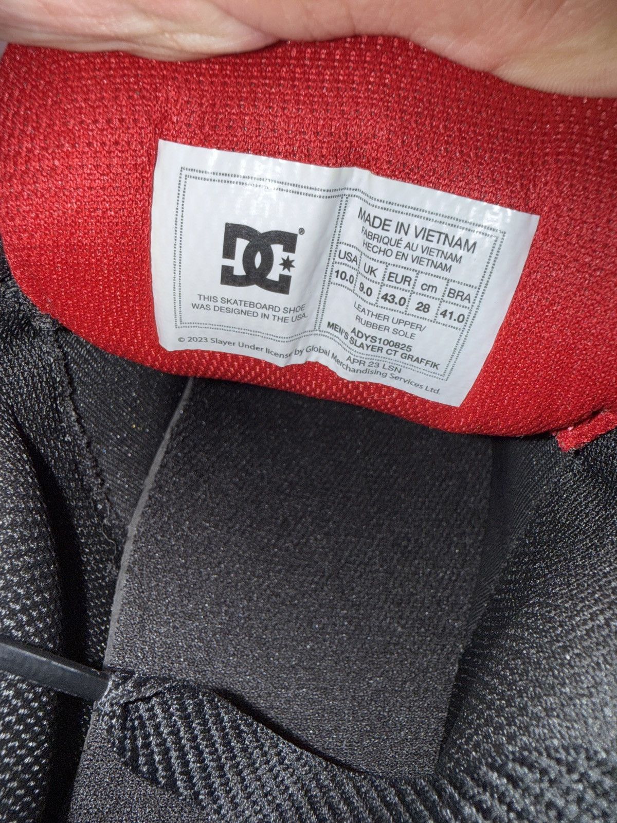 DC DC Slayer Court Graffik Size 10 Mens Black Red Brand New/Box Size US 10 / EU 43 - 9 Thumbnail