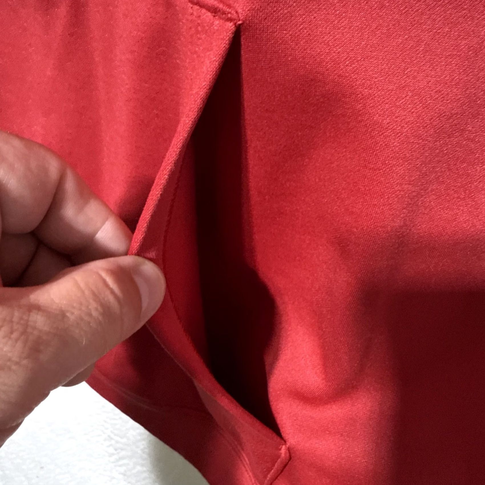 Duluth Trading Company Duluth Trading Co. Mens Large Training Basics Crew Logo Sweatshirt Front Pocket Red Crew Neck Pullover Fleece Graphic Logo Pockets 29.5 Length XS? Size US L / EU 52-54 / 3 - 4 Thumbnail
