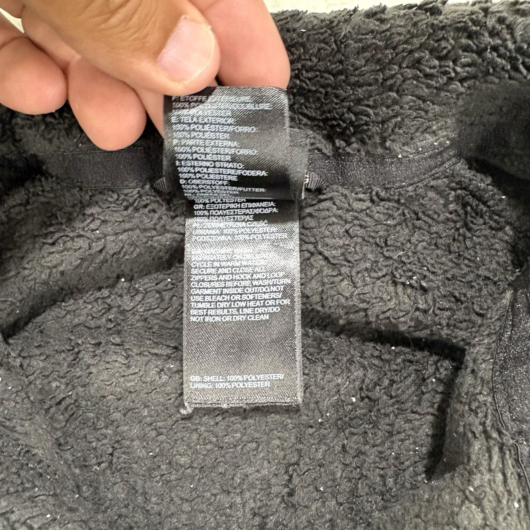 The North Face The North Face Osito Jacket Womens XS Black Fleece Full Zip Pockets Sherpa Jacket Size XS / US 0-2 / IT 36-38 - 7 Thumbnail