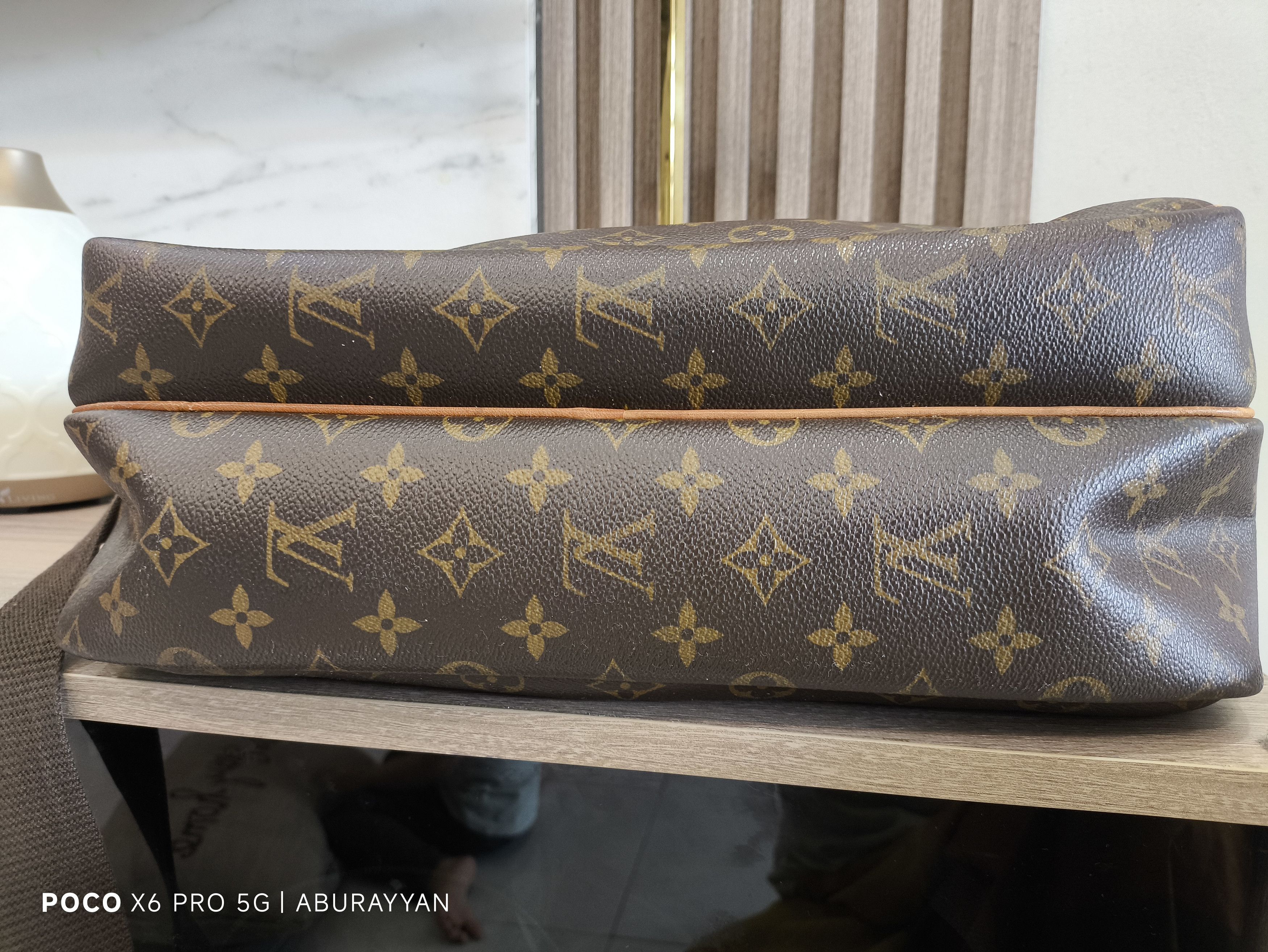 Louis Vuitton Louis Vuitton Monogram GM Reporter Messenger Bag Size ONE SIZE - 5 Thumbnail