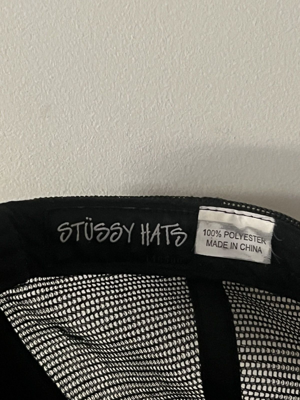 Futura × Japanese Brand × Stussy Stüssy x Futura Devil Bunny Trucker Hat (2000s) Size ONE SIZE - 2 Thumbnail