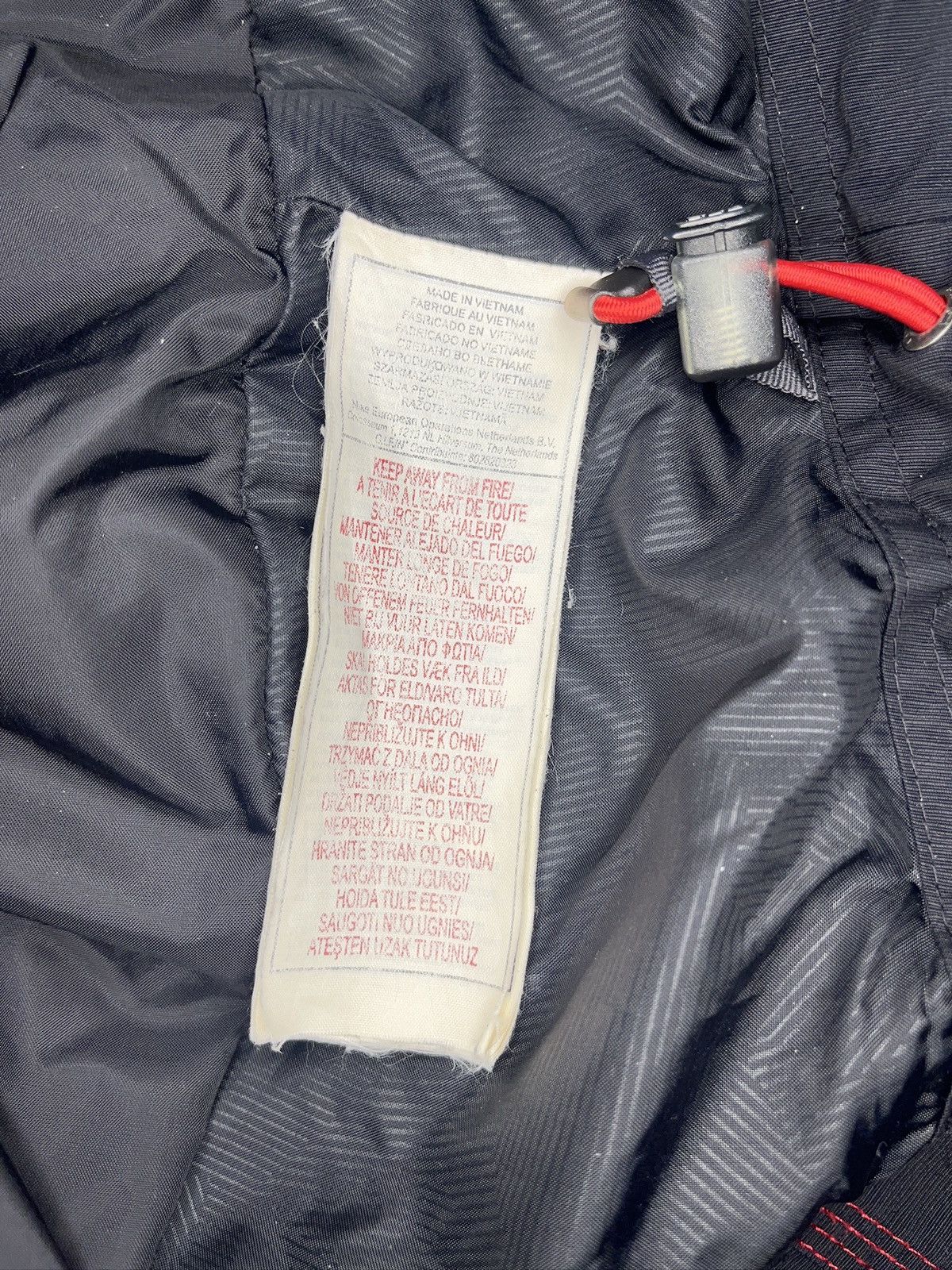 Nike ACG Nike ACG Vintage Ski Jacket Excellent Condition Size US XL / EU 56 / 4 - 7 Thumbnail