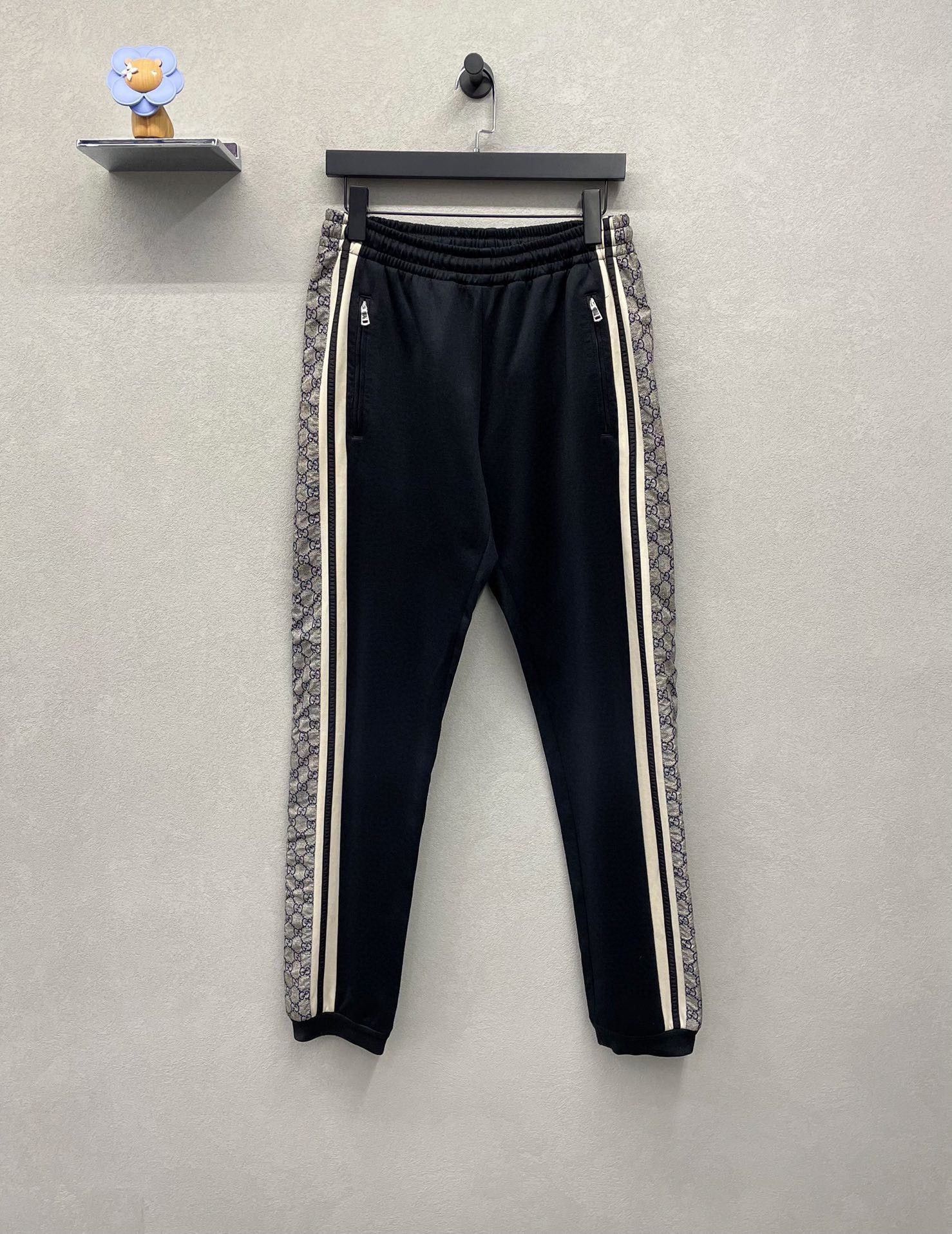 Gucci Size S Double G side strap plain pattern trousers 250