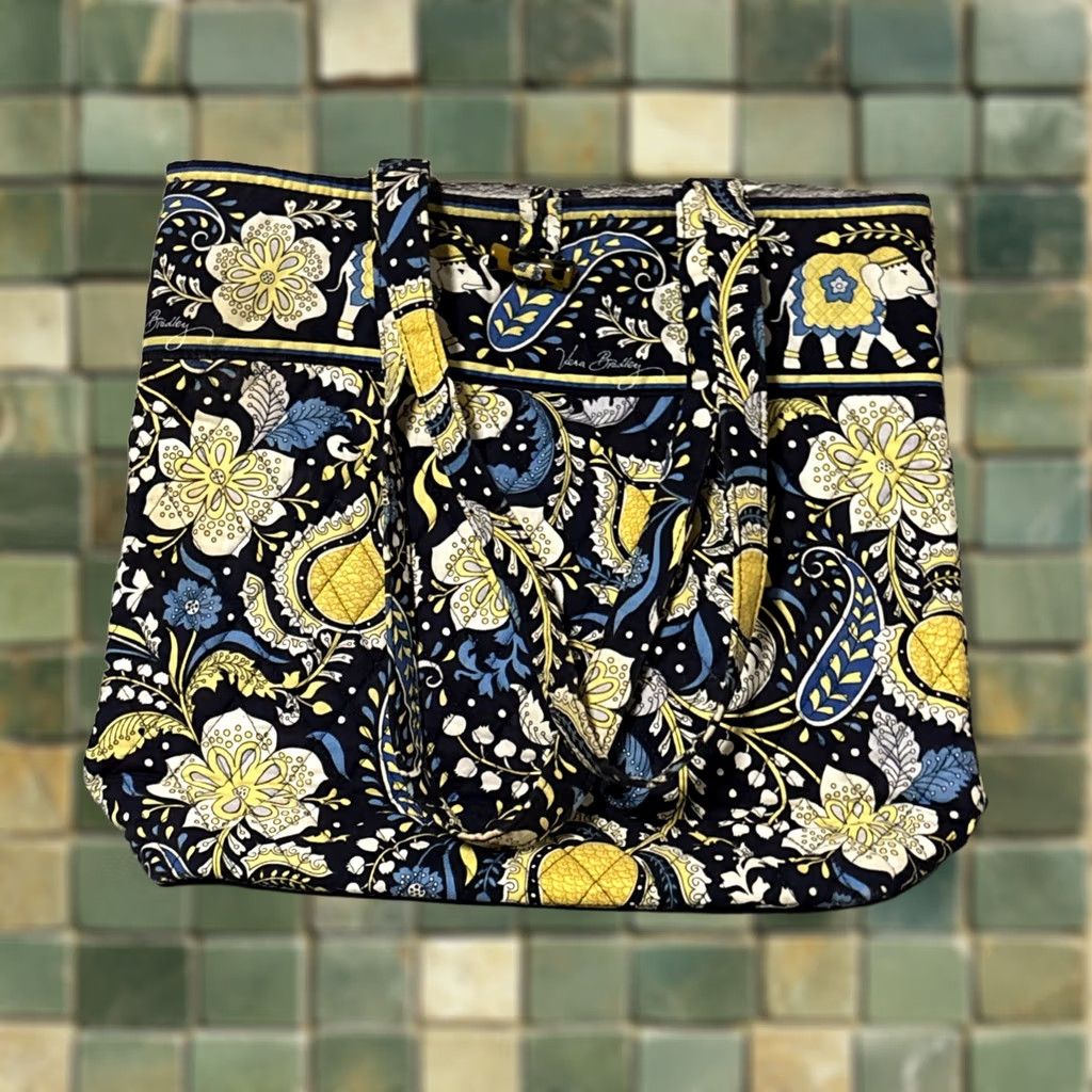 Vera Bradley VERA BRADLEY Ellie BLUE PRINT QUILTED HANDBAG TOGGLE TOP TOTE PURSE 3 Pocket Tote Womens Large Multicolor Size L / US 10 / IT 46 - 1 Thumbnail