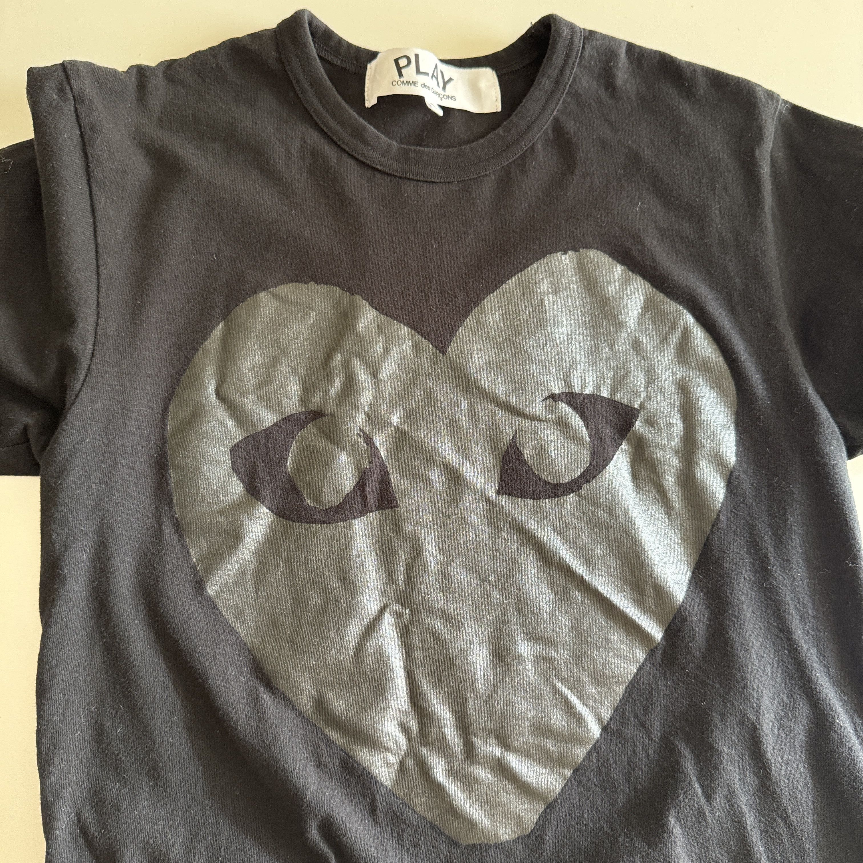 Comme des Garcons Comme des Garçons Play tee Men’s graphic print T-shirt Size US S / EU 44-46 / 1 - 3 Thumbnail