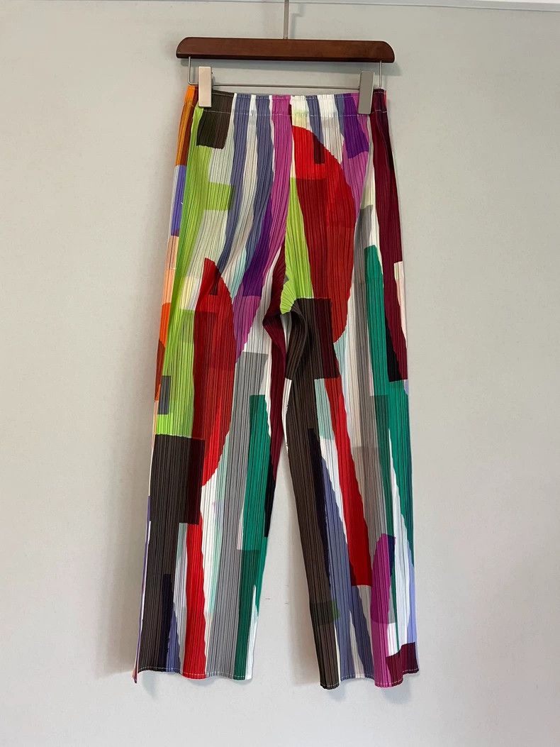 Issey Miyake Issey Miyake size:4 Colorful pleated striped pants Size 31" - 2 Thumbnail