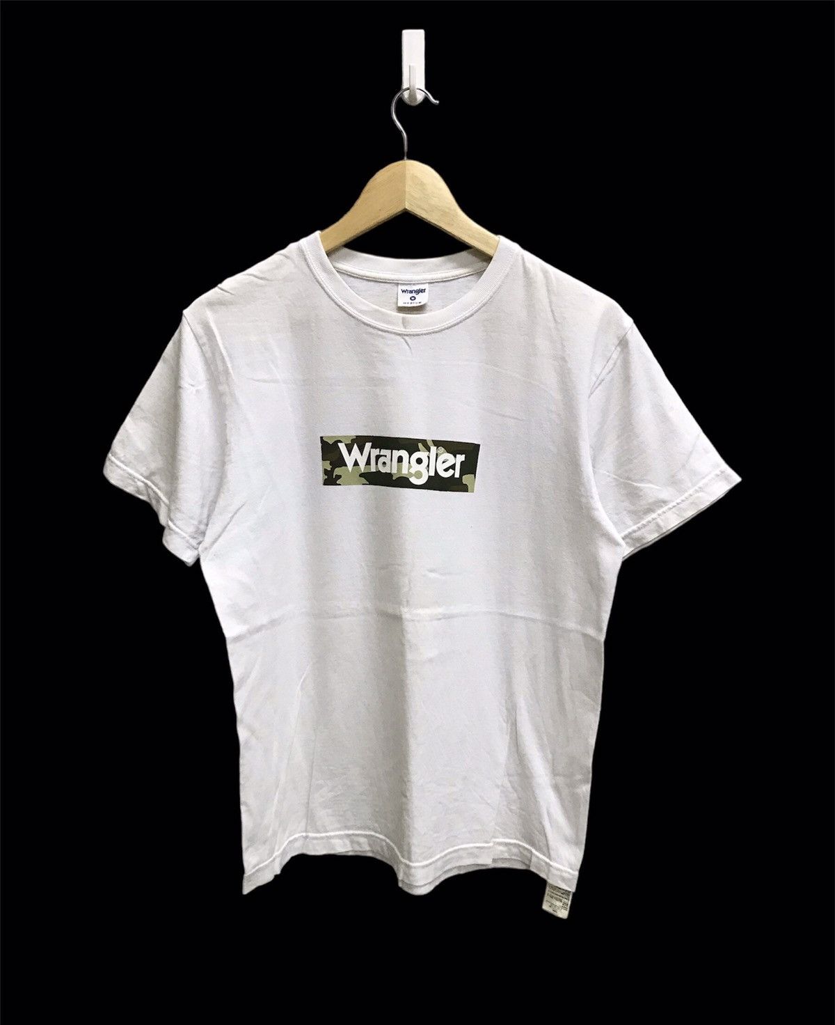 Japanese Brand WRANGLER BOX LOGO CAMO TSHIRT Size US S / EU 44-46 / 1 - 1 Thumbnail