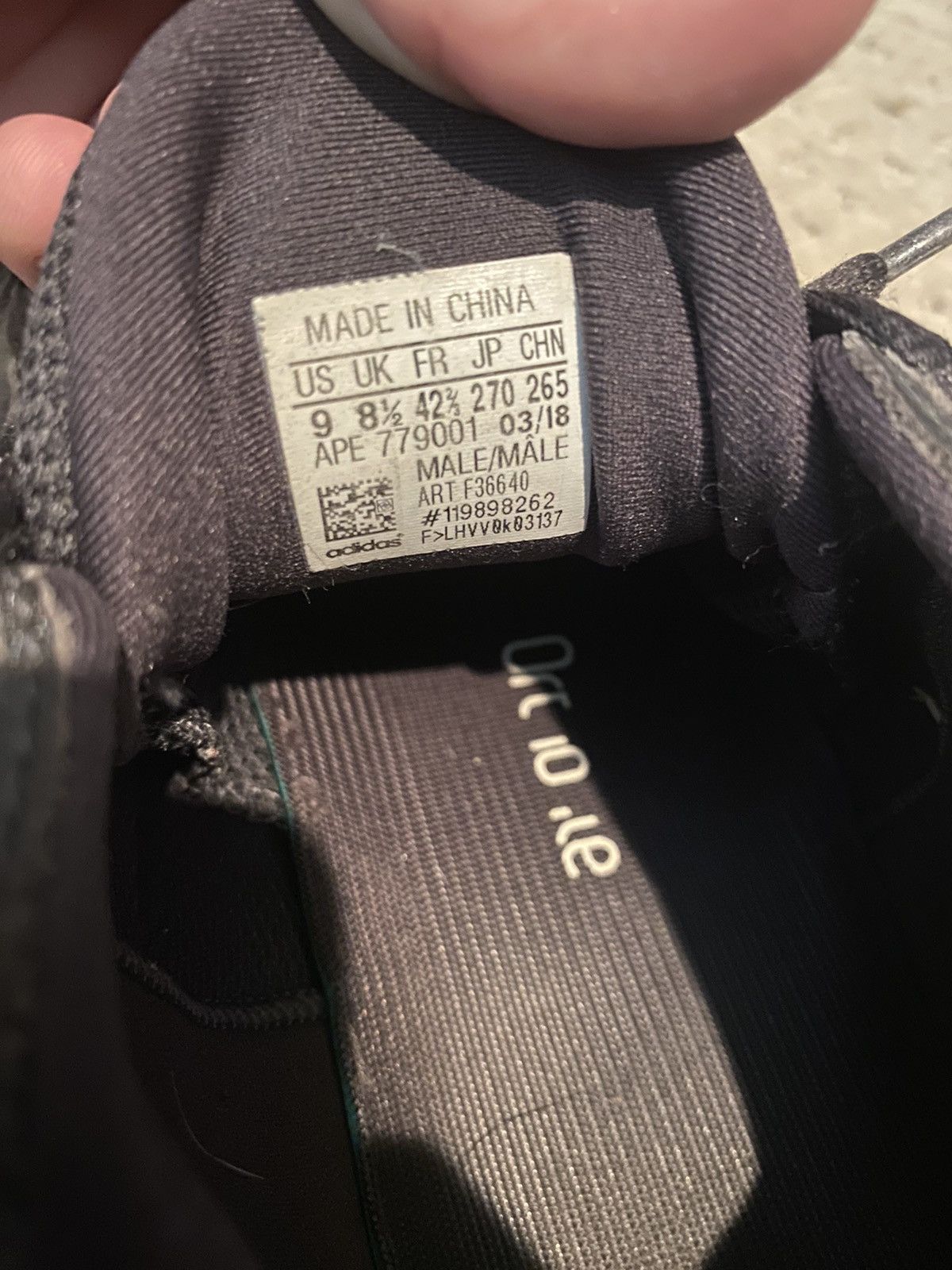 Adidas Yeezy 500 Utility Black 2018 Size US 9 / EU 42 - 7 Thumbnail
