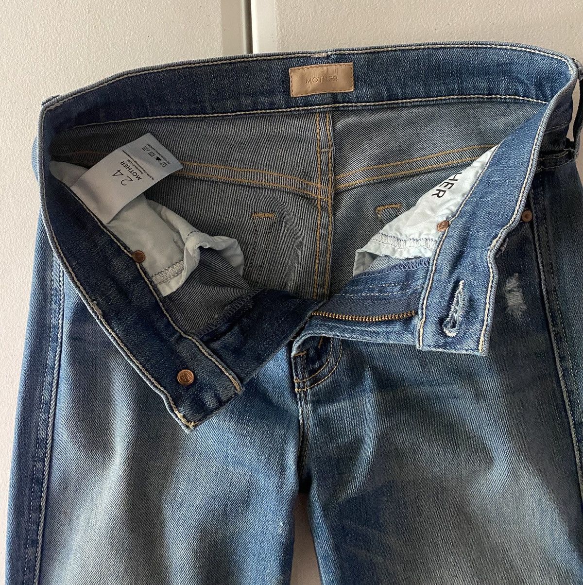 MOTHER Mother Denim The Rascal Ankle Wild! Wash Distressed 5 pkt 24 Size 24" / US 00 / IT 34 - 15 Thumbnail
