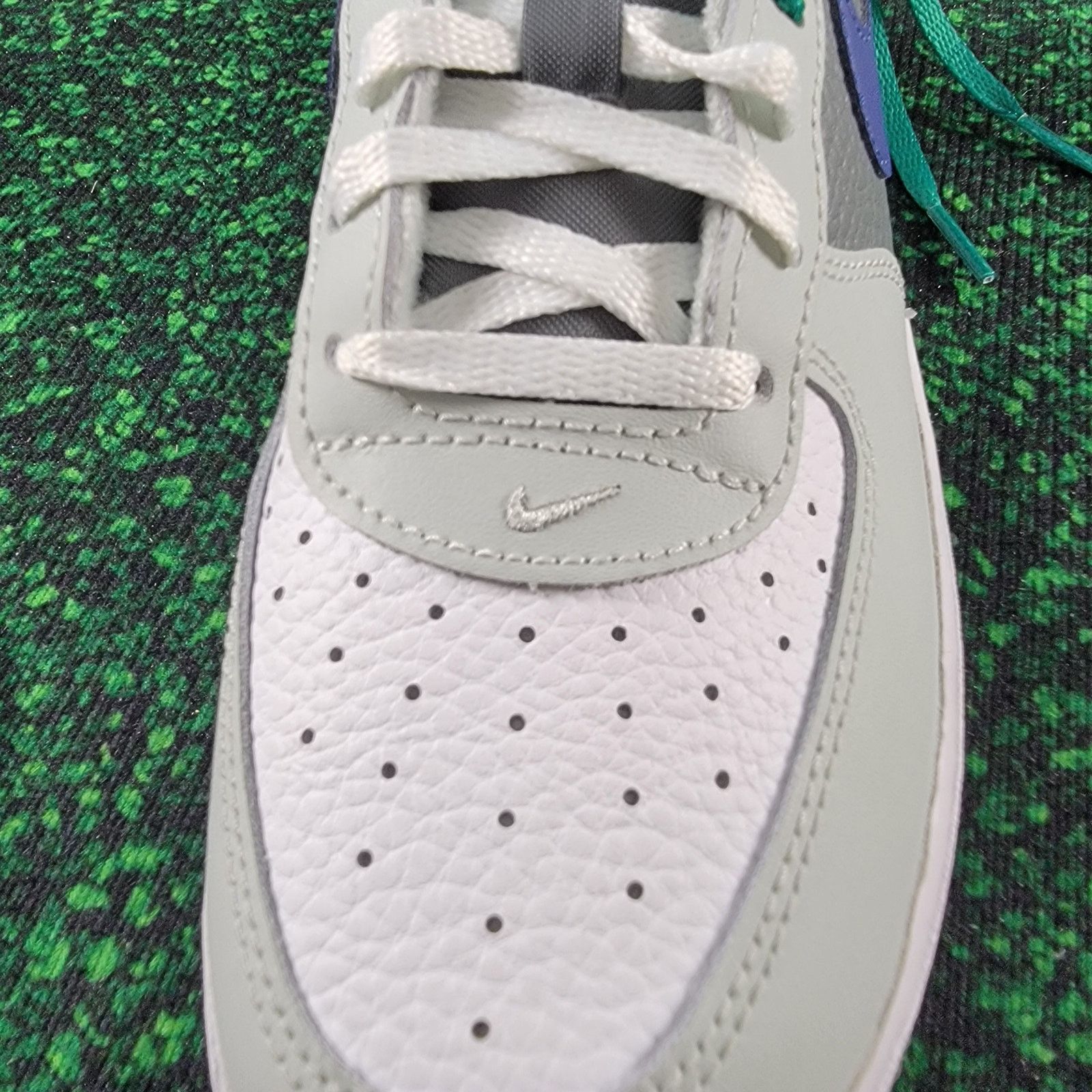Nike Kid's (PS) Nike Force 1 LV8 Silver/Deep Royal Blue Sz 3Y Size US 4.5 / IT 34.5 - 4 Thumbnail