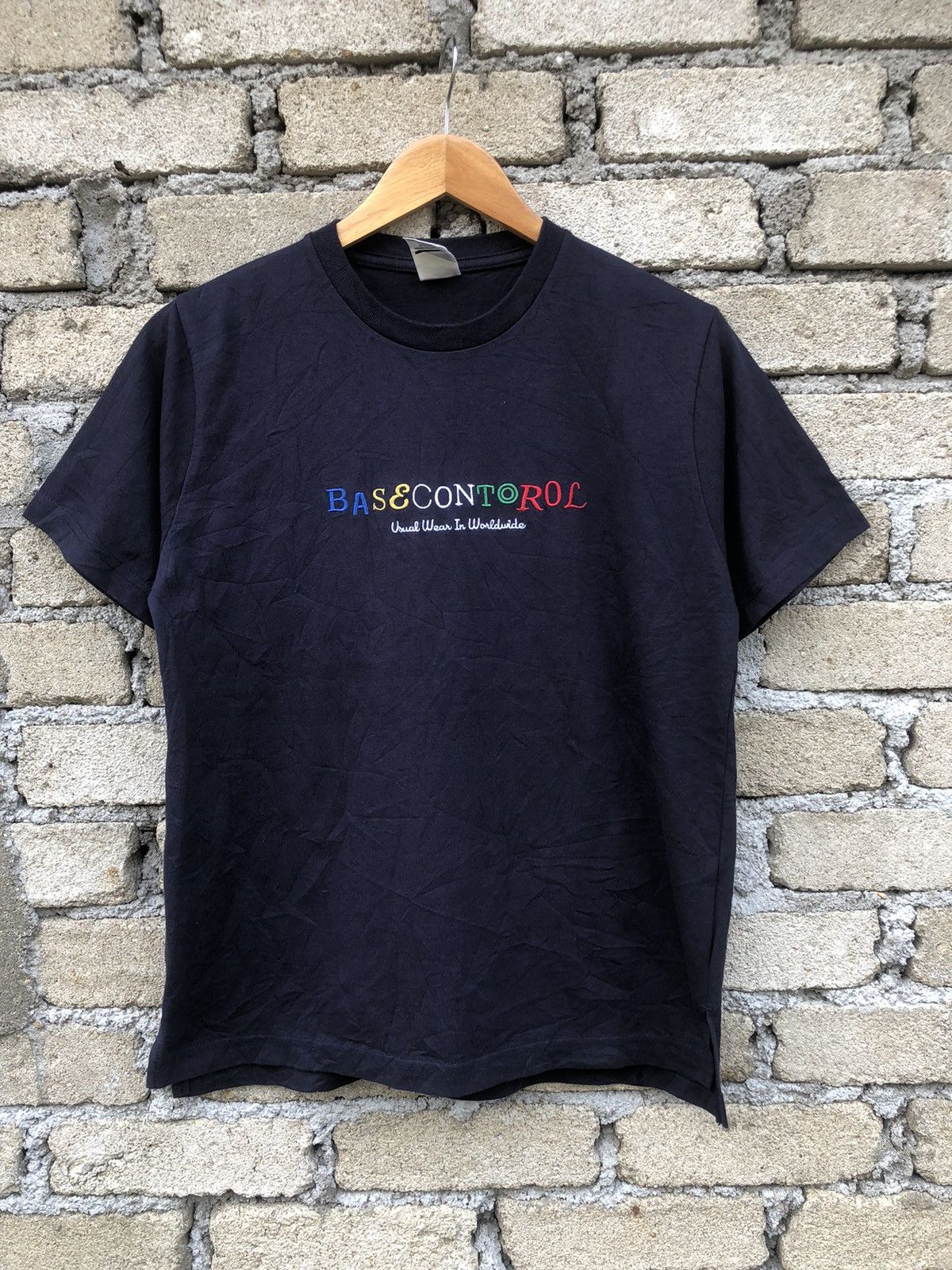 BASE CONTROL Vintage Y2K Base Control Embroidered Spellout Tshirt Size US S / EU 44-46 / 1 - 1 Thumbnail