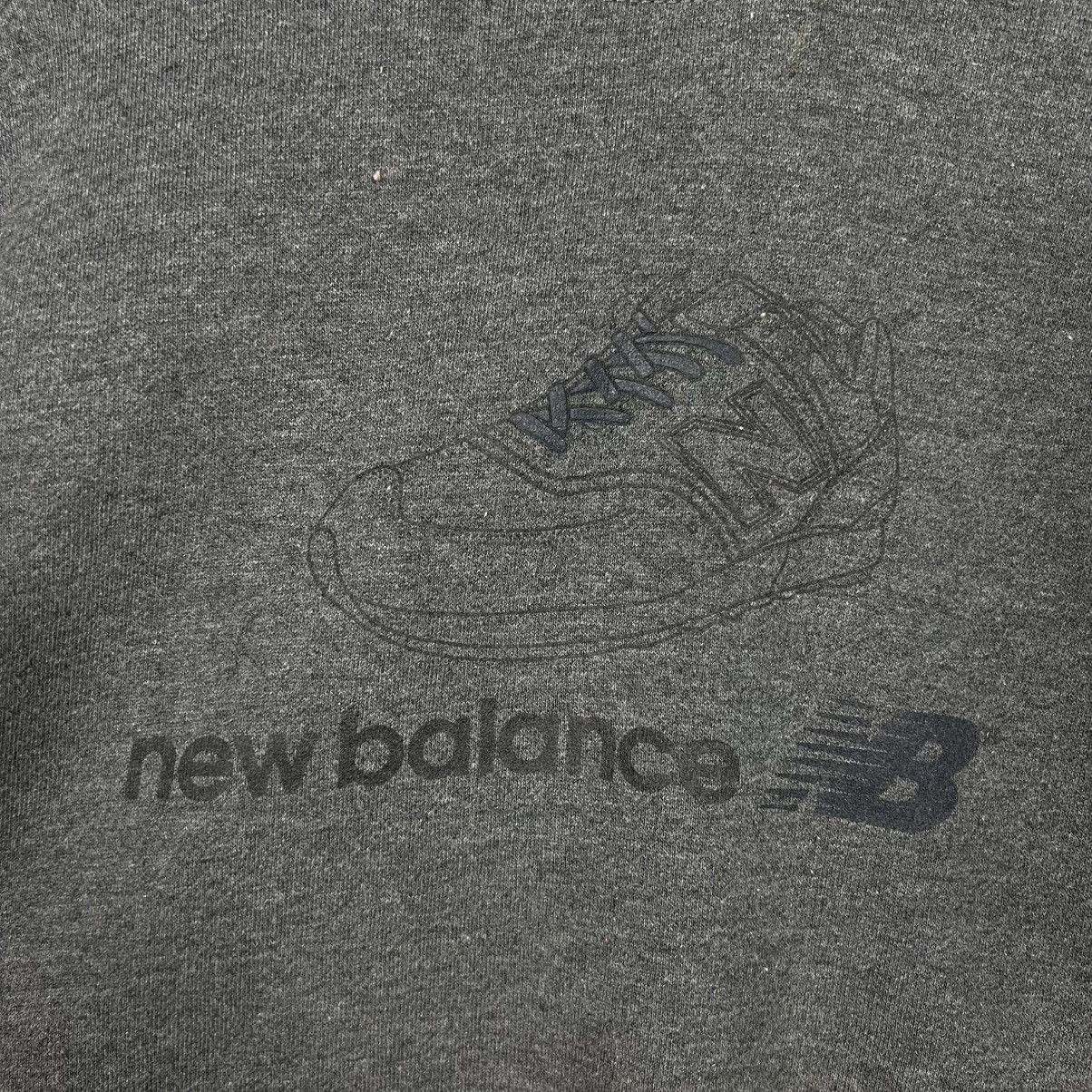 New Balance NEW BALANCE Shoes Big Logo Crewneck Sweatshirt #3984-C181 Size US L / EU 52-54 / 3 - 3 Thumbnail