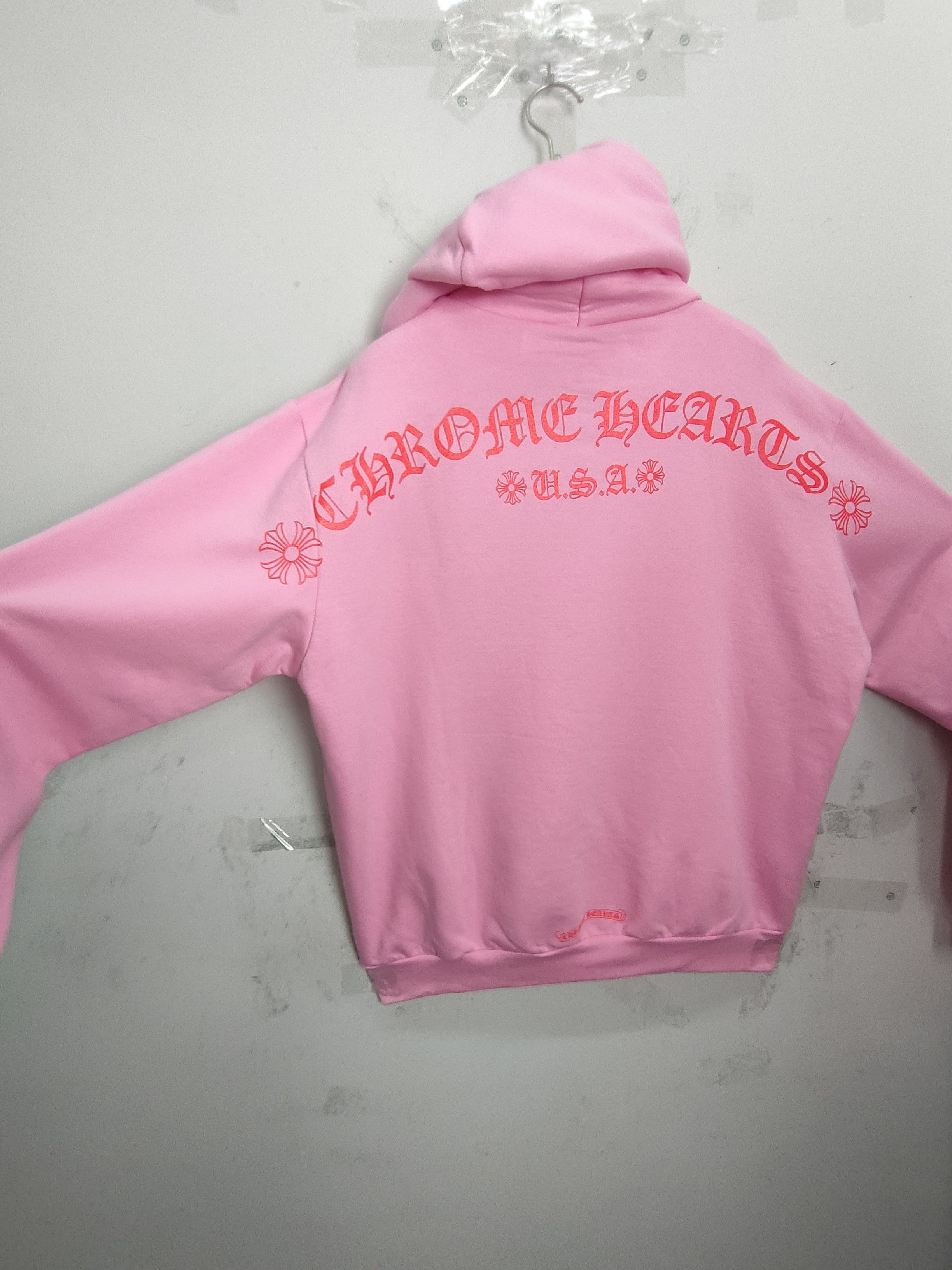 Chrome Hearts Chrome Hearts USA Script Logo Pink Pullover Hoodie Size L / US 10 / IT 46 - 3 Thumbnail