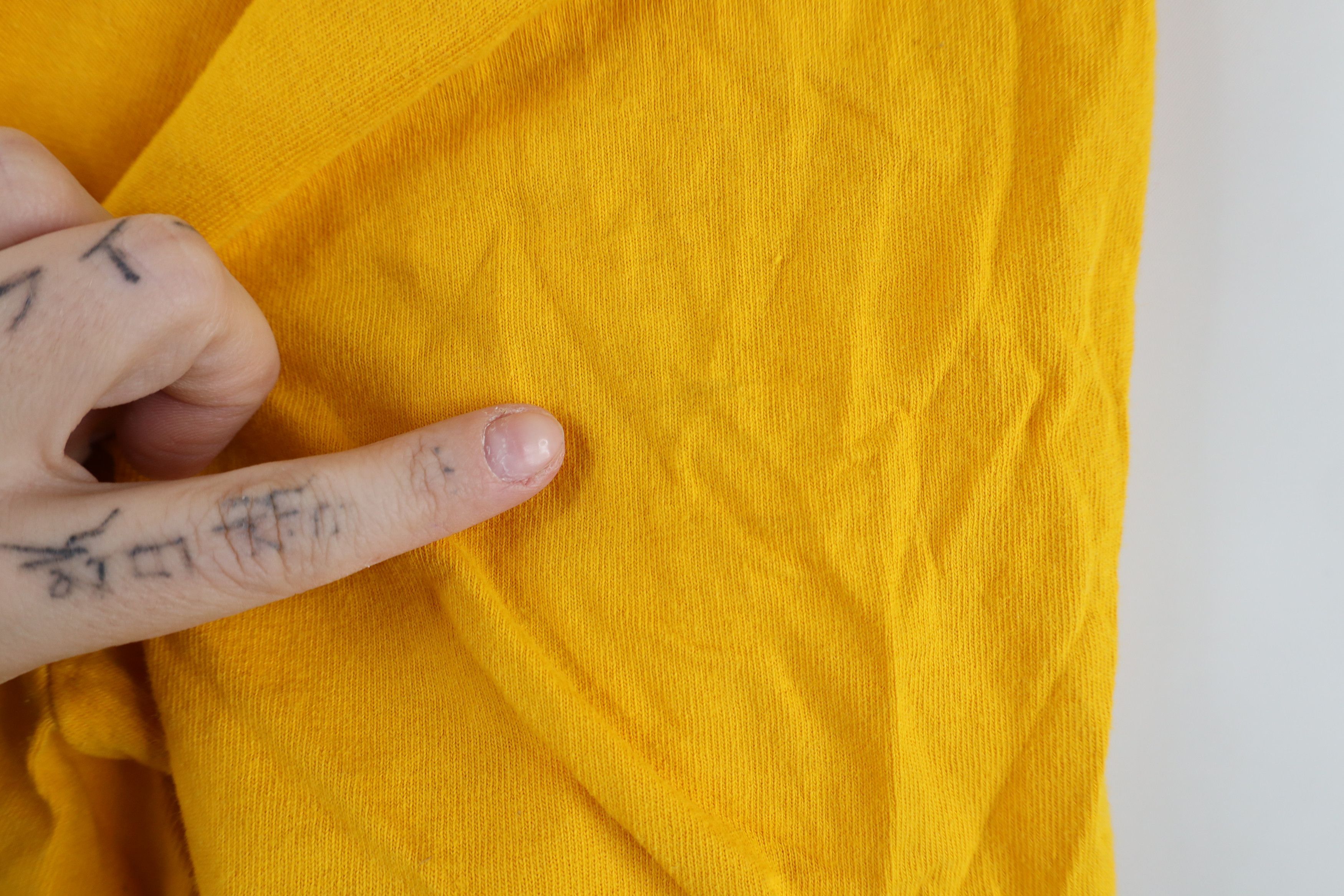Vintage Vintage 90s Streetwear Panther Fire Flames T-Shirt Yellow Size US S / EU 44-46 / 1 - 7 Thumbnail