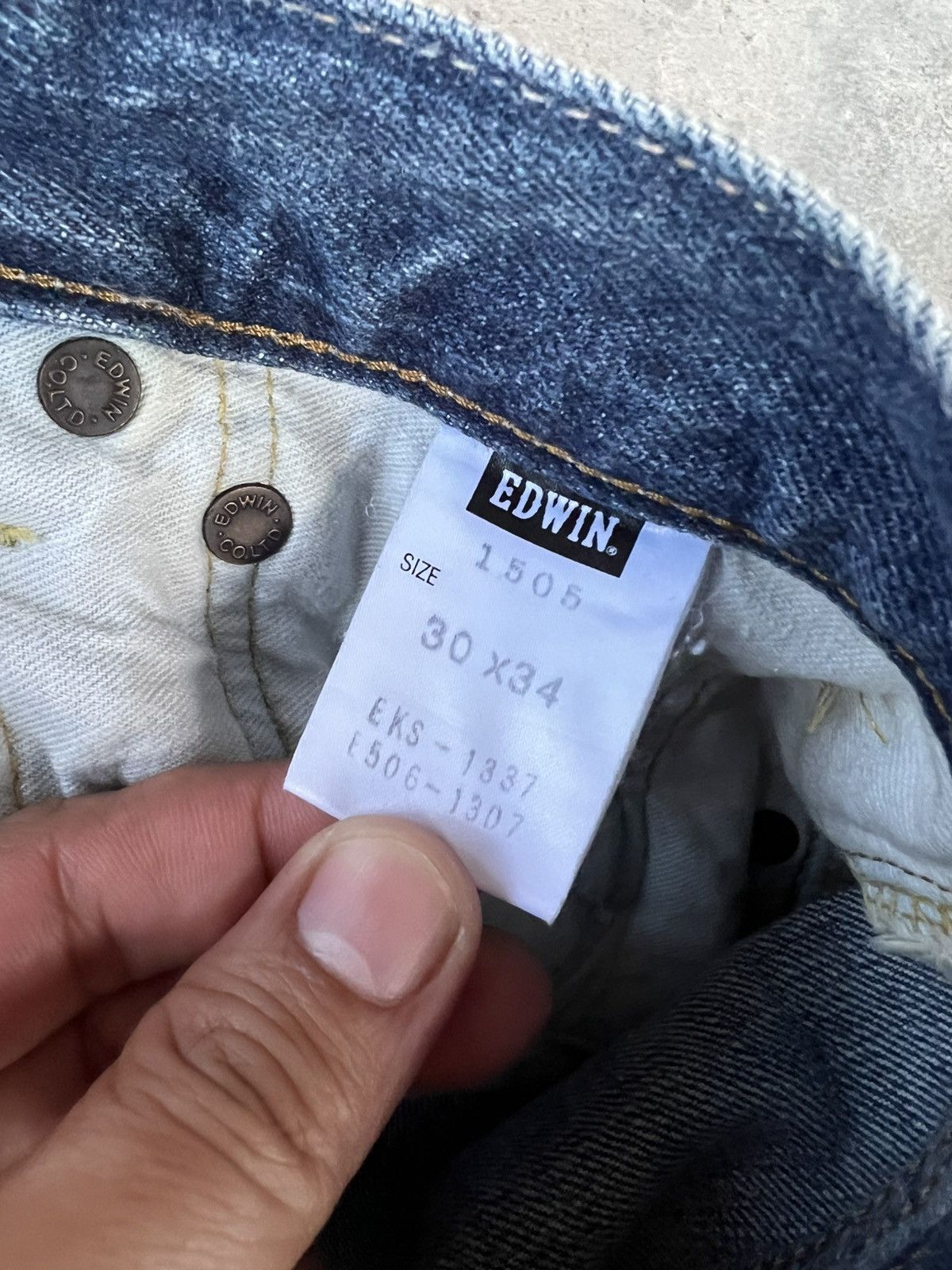 Edwin Vintage Distressed Edwin 505 Selvedge Short Jean Very Rare Size US 30 / EU 46 - 19 Thumbnail