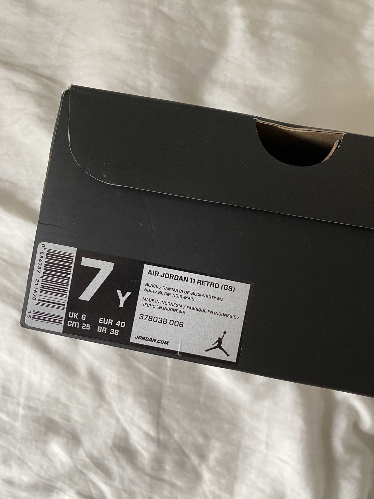 Jordan Brand × Nike Air Jordan XI Gamma Blue (GS) Size US 7 / EU 40 - 11 Thumbnail