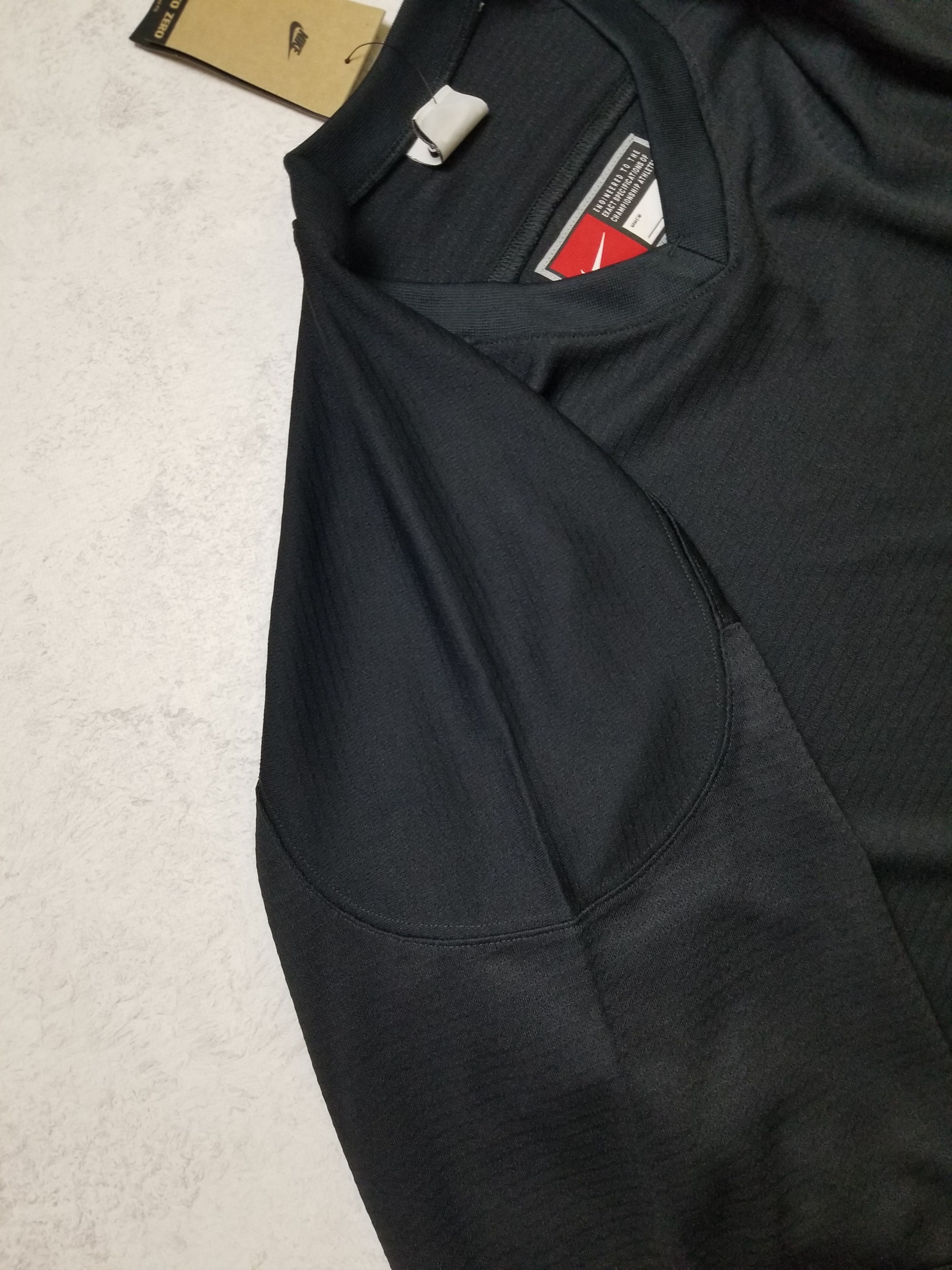 Nike Nike Authentics Men's Hockey Long Sleeve Jersey FB8221-010 Size US M / EU 48-50 / 2 - 17 Thumbnail